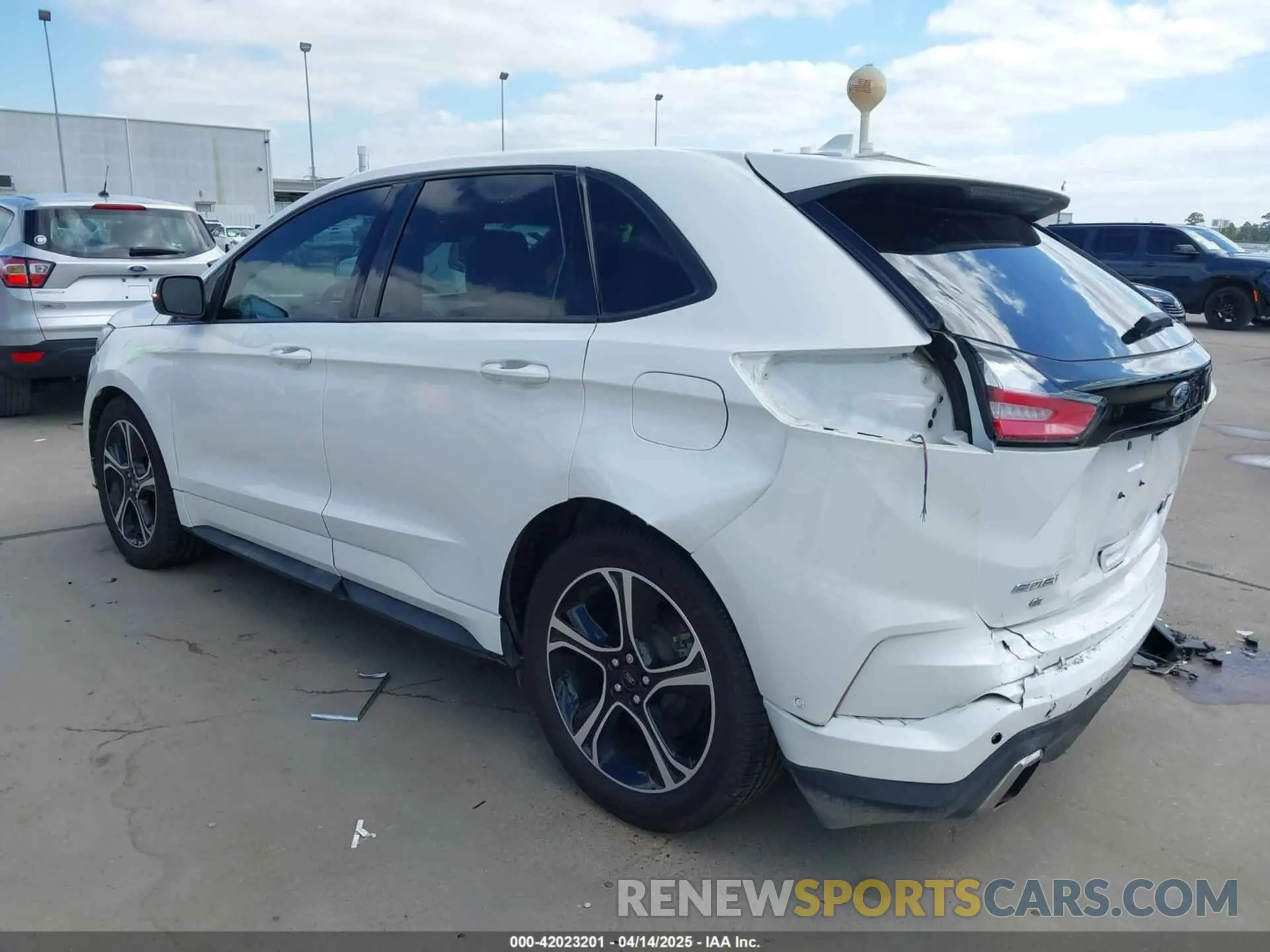 3 Photograph of a damaged car 2FMPK4AP2LBA96000 FORD EDGE 2020