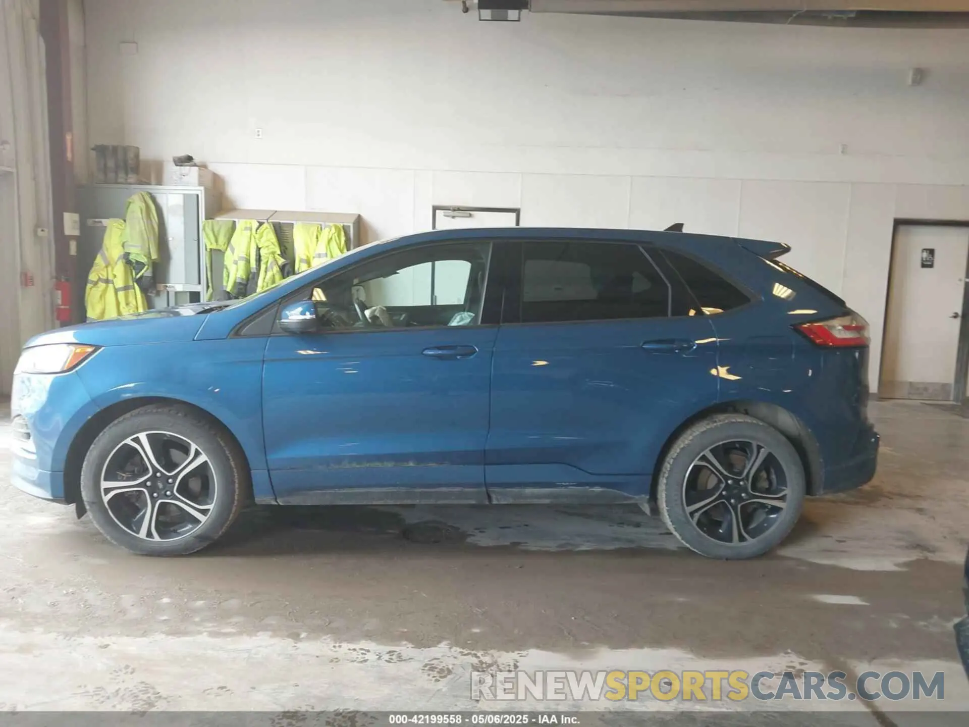 14 Photograph of a damaged car 2FMPK4AP5LBB14991 FORD EDGE 2020
