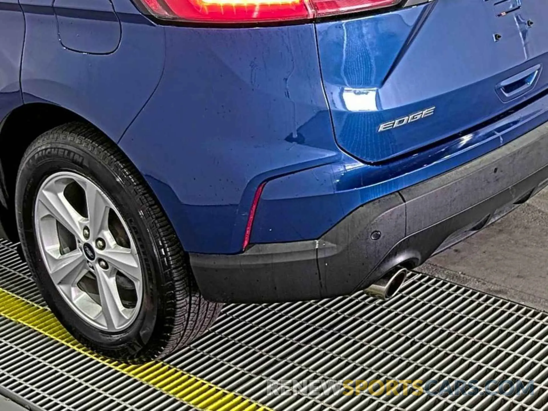 1 Photograph of a damaged car 2FMPK4G96LBA69827 FORD EDGE 2020