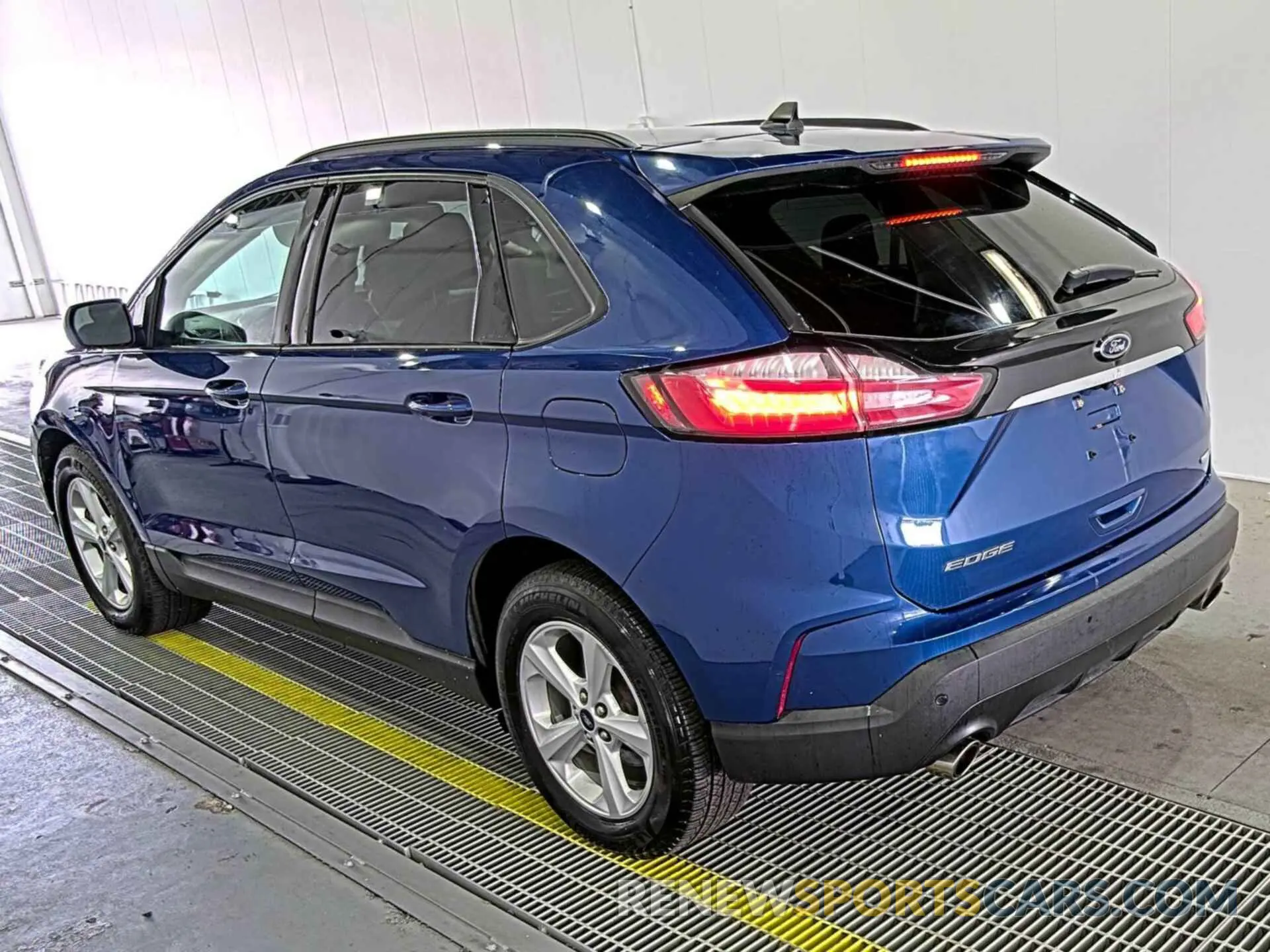 16 Photograph of a damaged car 2FMPK4G96LBA69827 FORD EDGE 2020