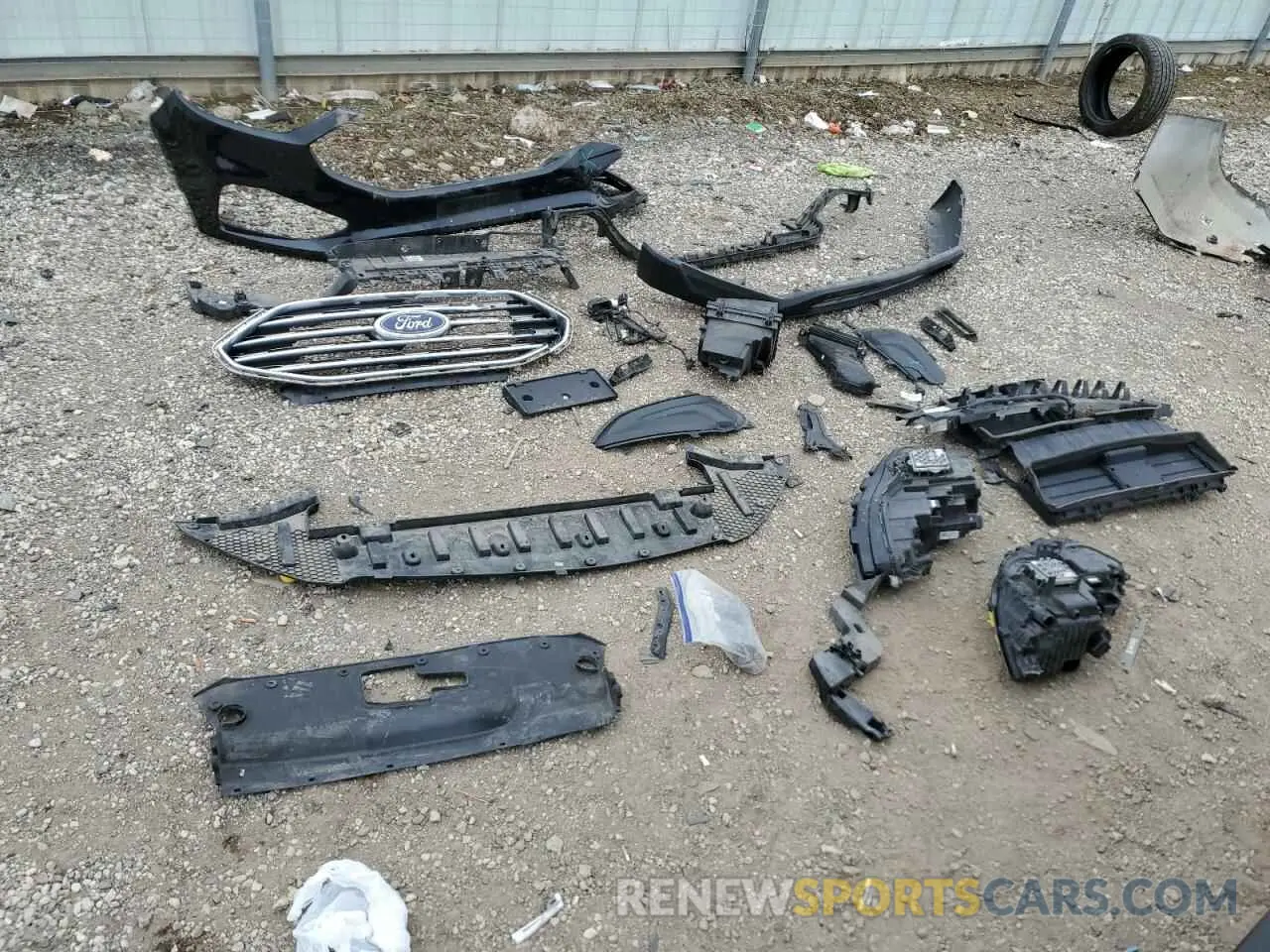 13 Photograph of a damaged car 2FMPK4G97LBB32983 FORD EDGE 2020