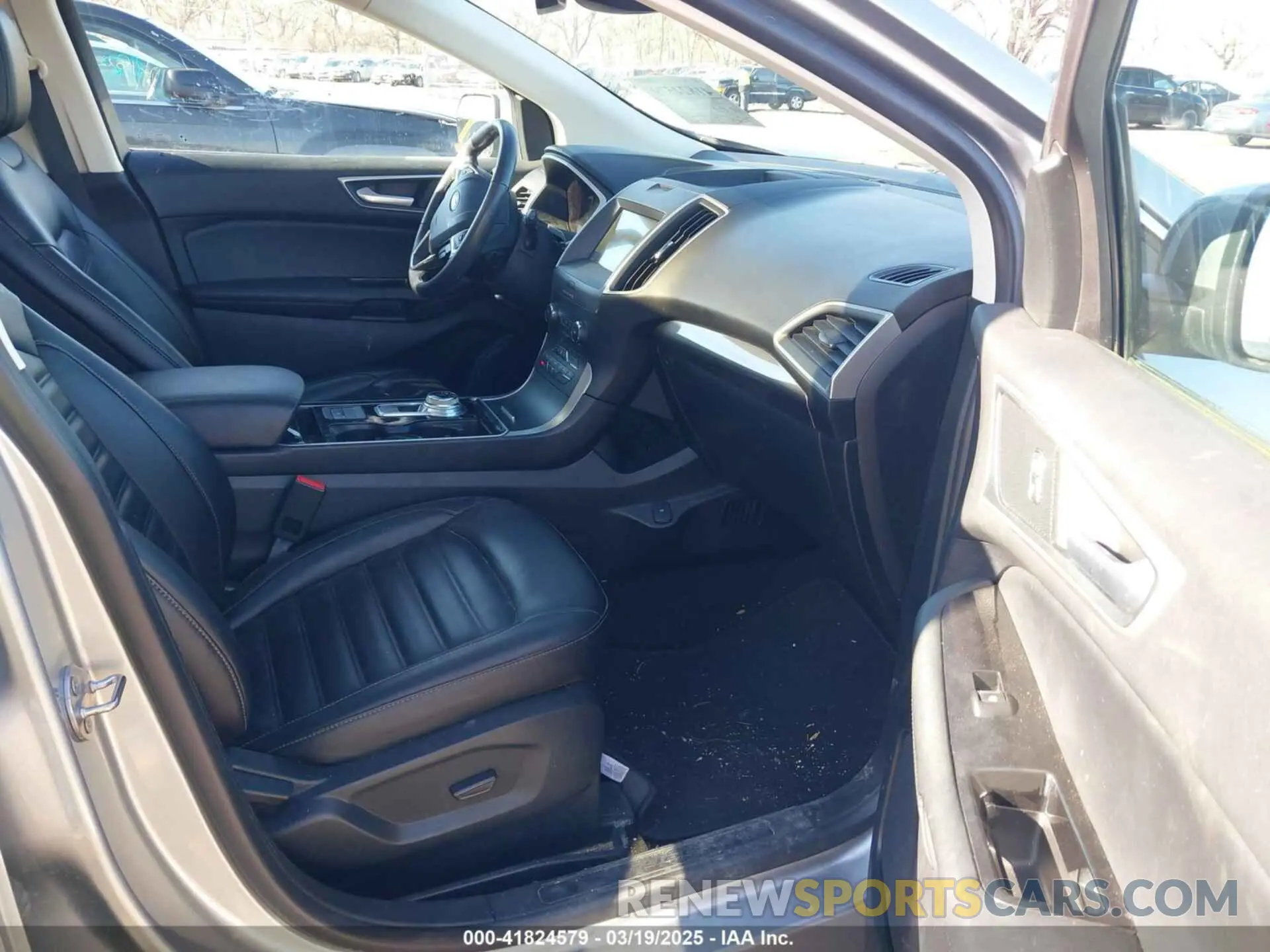 5 Photograph of a damaged car 2FMPK4J90LBA05839 FORD EDGE 2020
