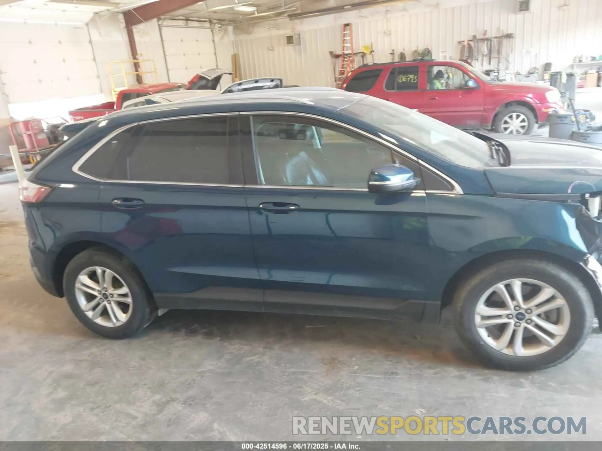 13 Photograph of a damaged car 2FMPK4J90LBA09924 FORD EDGE 2020