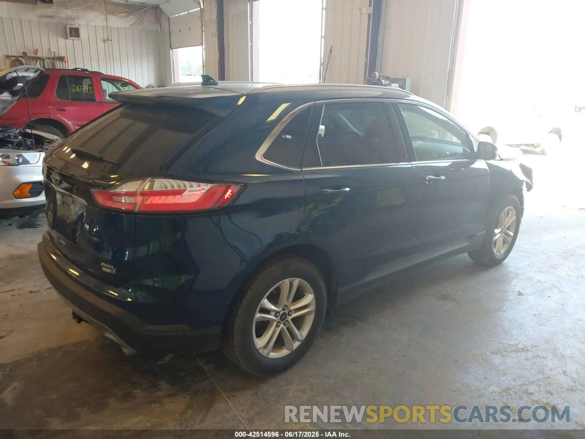4 Photograph of a damaged car 2FMPK4J90LBA09924 FORD EDGE 2020