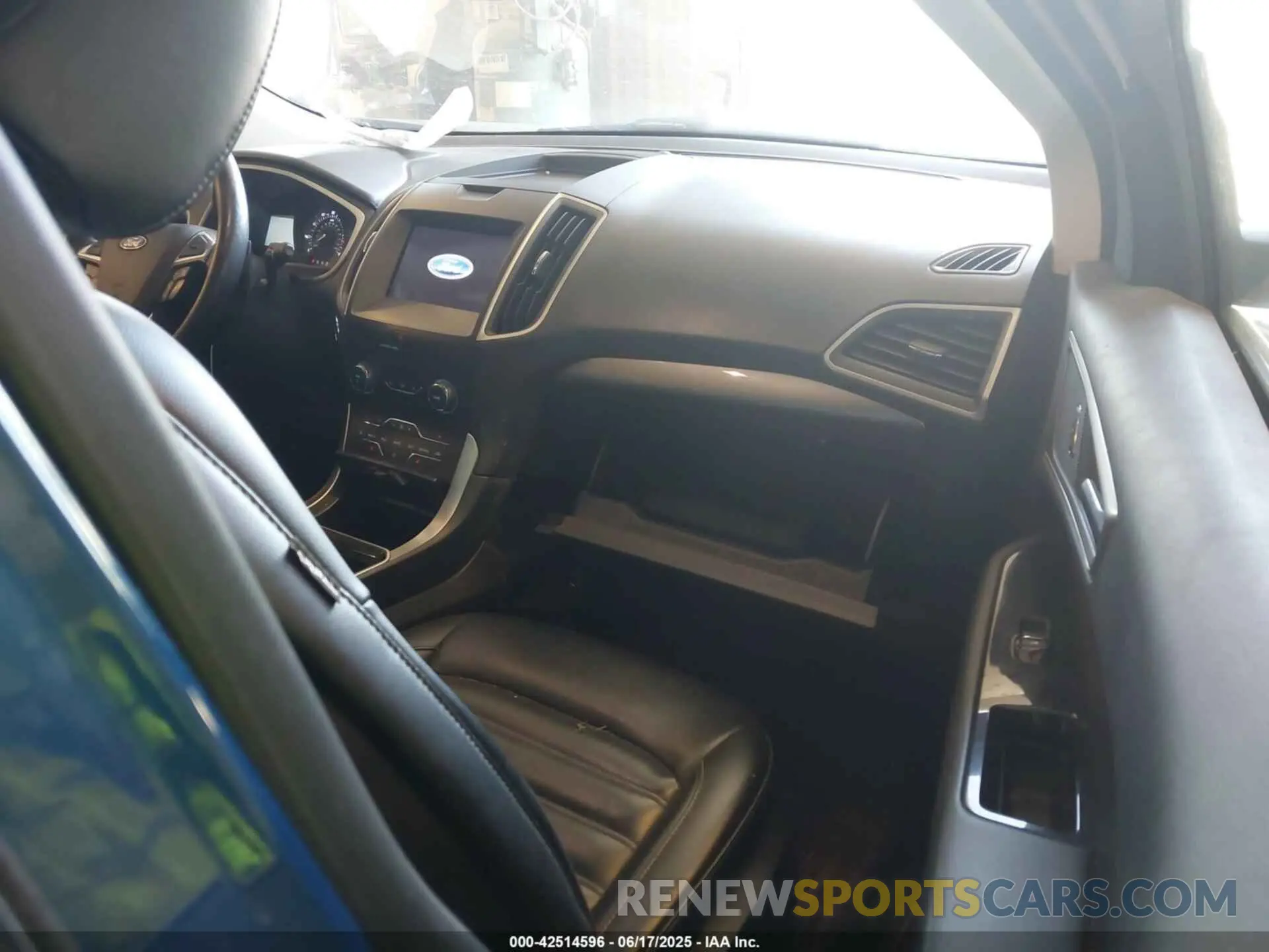 5 Photograph of a damaged car 2FMPK4J90LBA09924 FORD EDGE 2020
