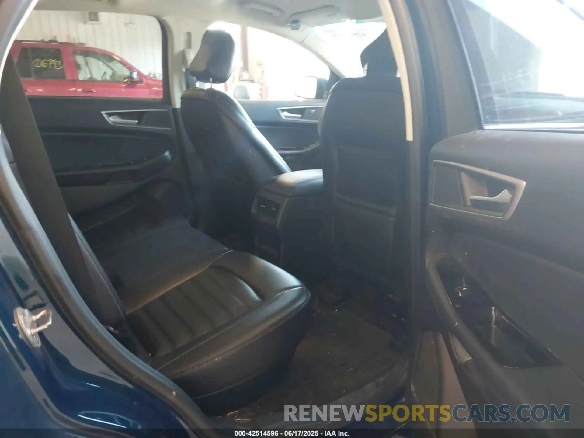 8 Photograph of a damaged car 2FMPK4J90LBA09924 FORD EDGE 2020