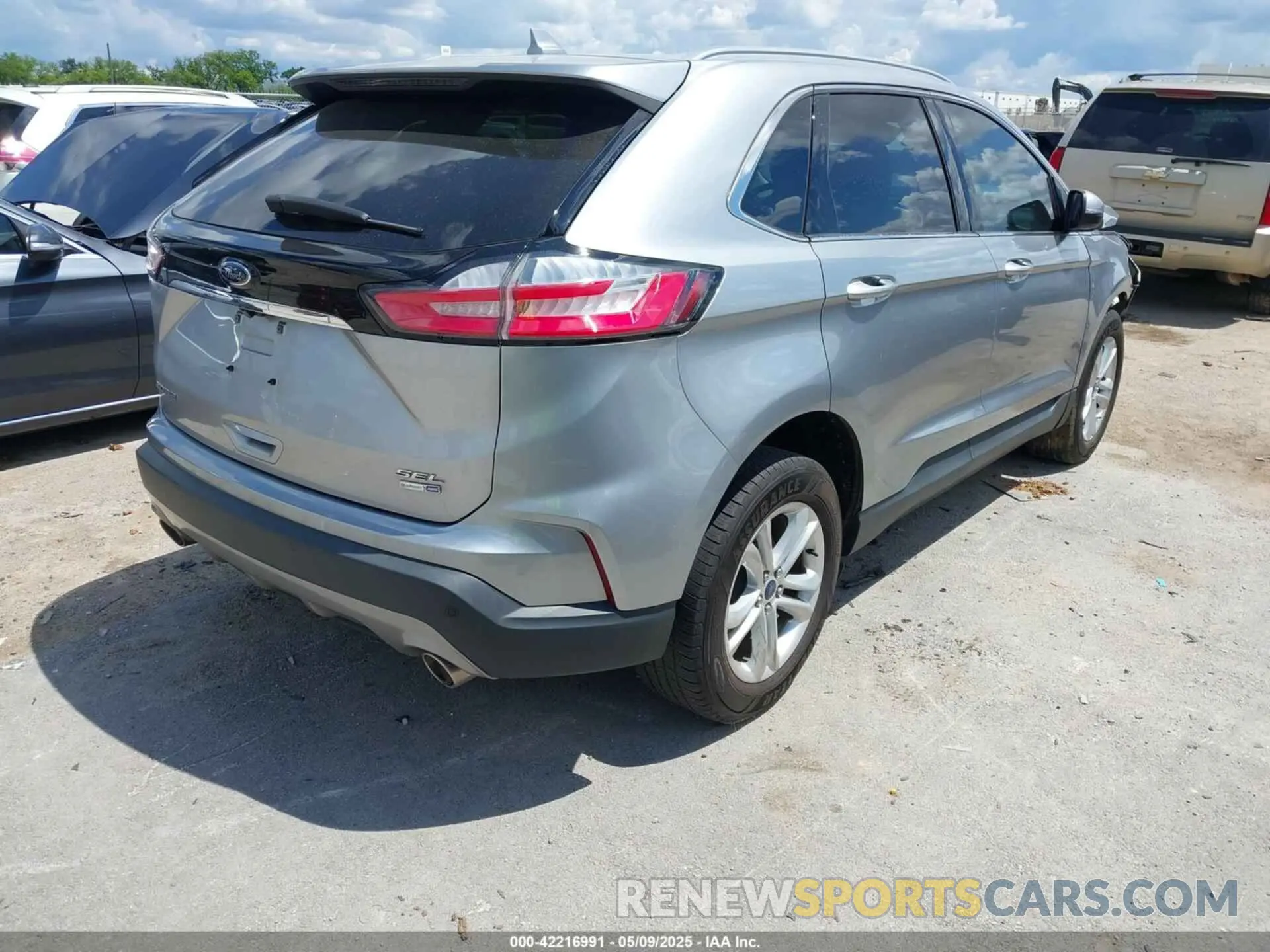 4 Photograph of a damaged car 2FMPK4J91LBA28546 FORD EDGE 2020