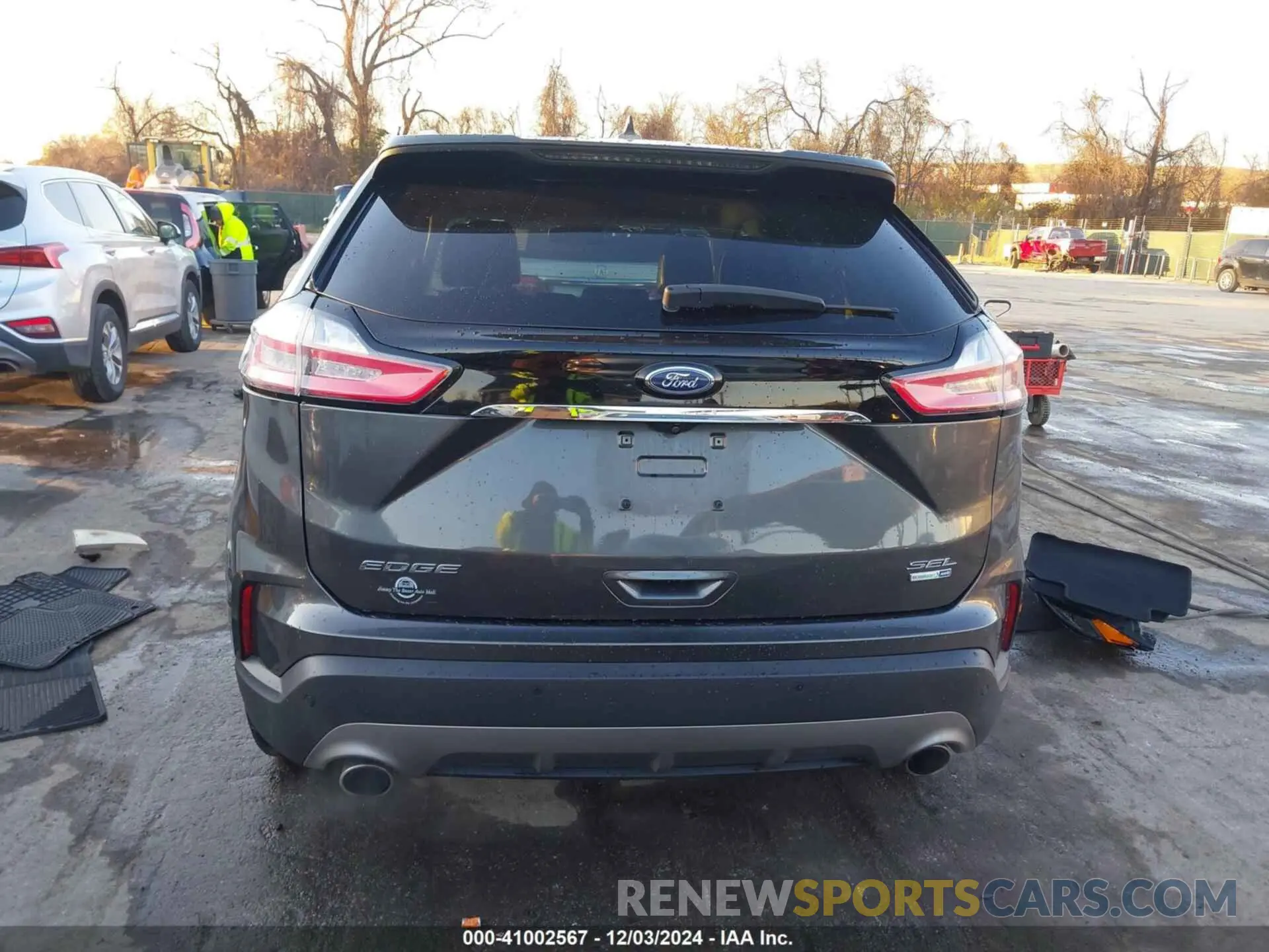 17 Photograph of a damaged car 2FMPK4J91LBA70604 FORD EDGE 2020