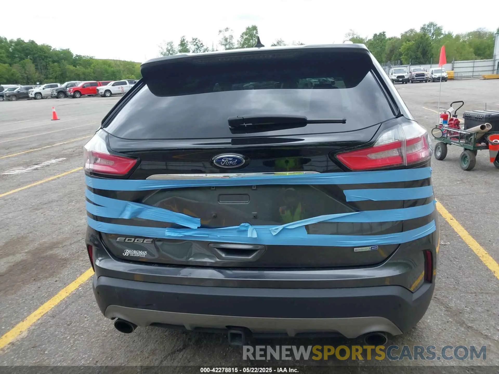 16 Photograph of a damaged car 2FMPK4J93LBA59474 FORD EDGE 2020