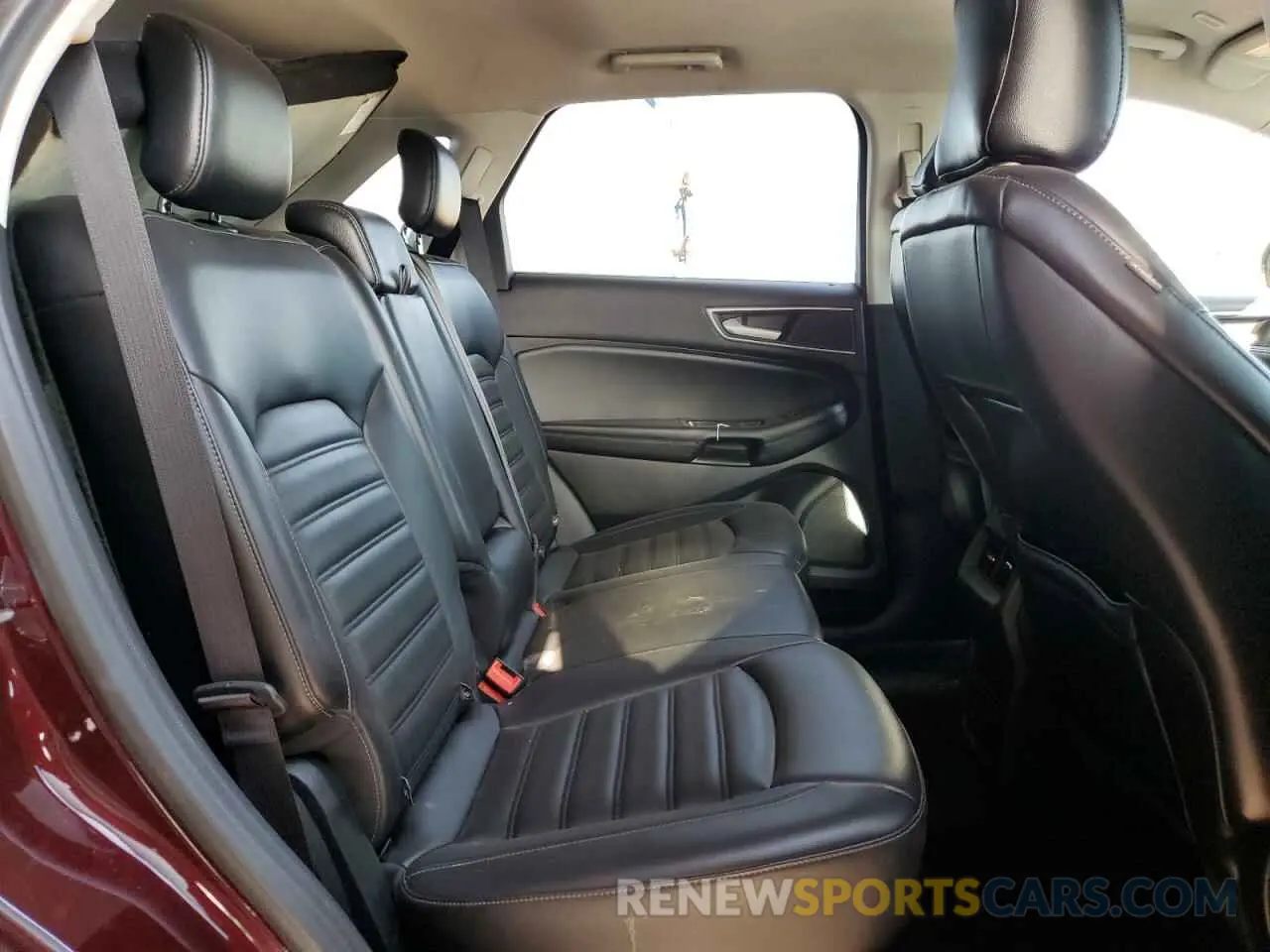 11 Photograph of a damaged car 2FMPK4J93LBA73889 FORD EDGE 2020