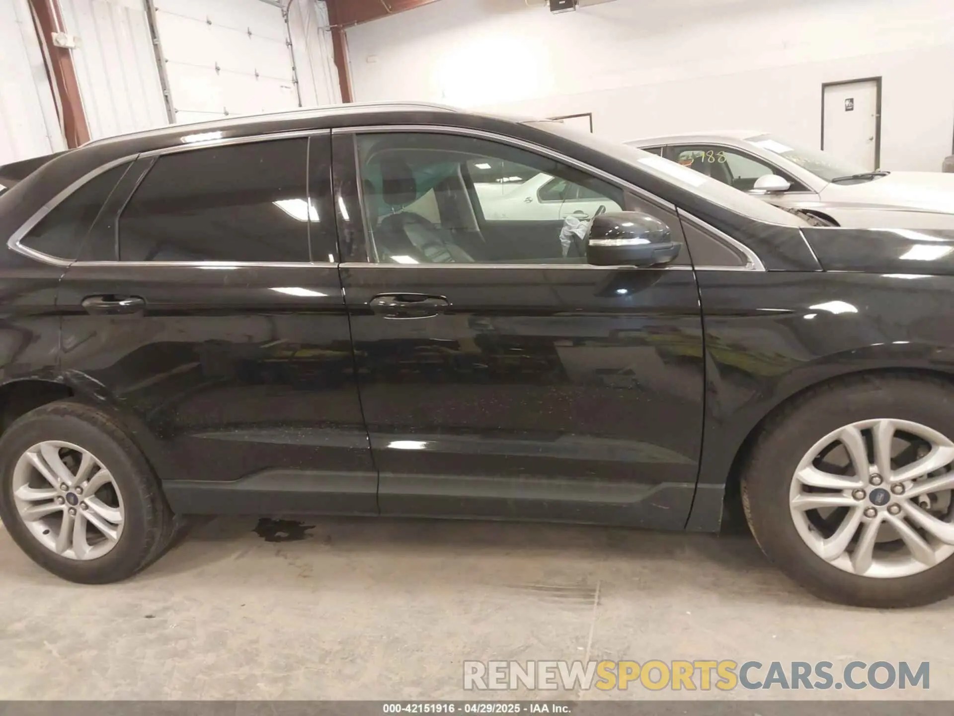 13 Фотография поврежденного автомобиля 2FMPK4J95LBA90533 FORD EDGE 2020