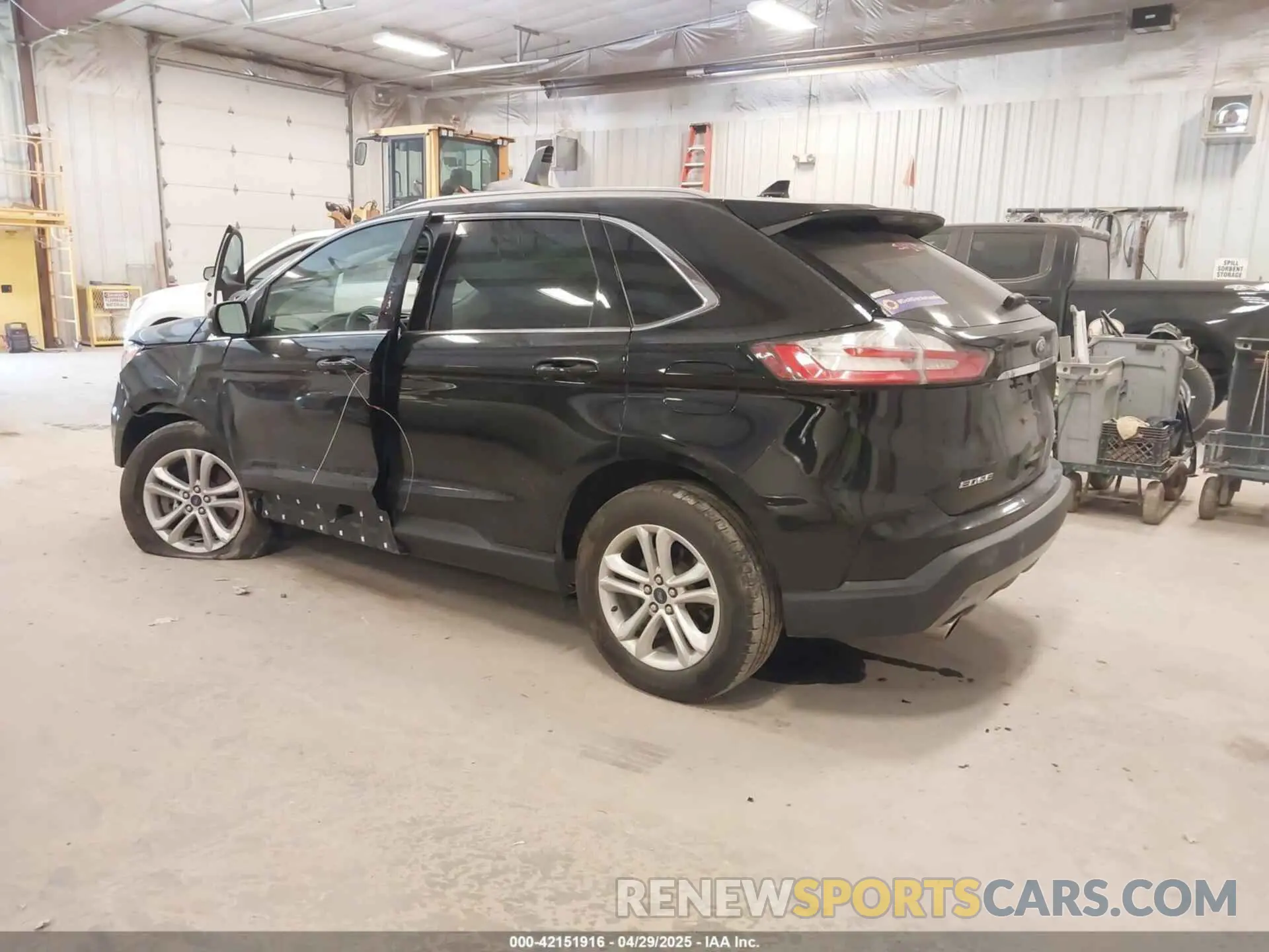 3 Фотография поврежденного автомобиля 2FMPK4J95LBA90533 FORD EDGE 2020