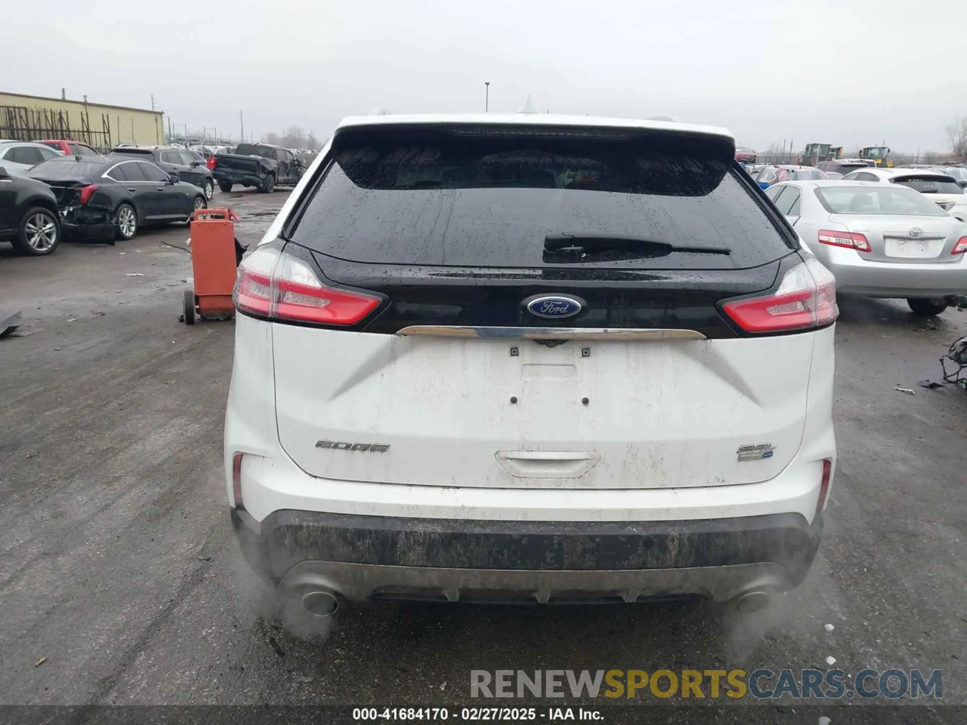 17 Photograph of a damaged car 2FMPK4J96LBA34763 FORD EDGE 2020