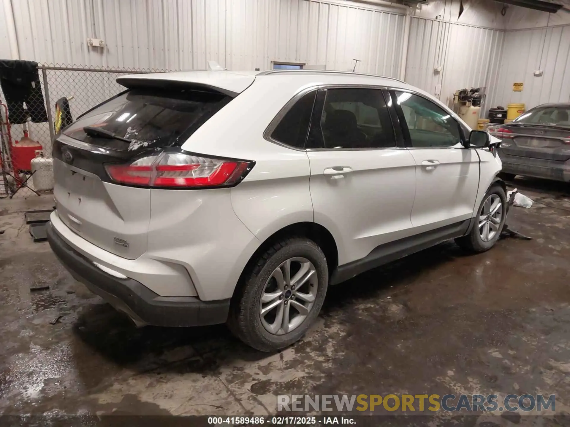 4 Photograph of a damaged car 2FMPK4J97LBA12836 FORD EDGE 2020