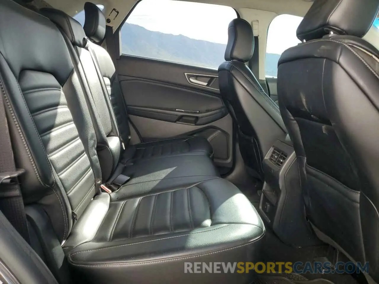 11 Фотография поврежденного автомобиля 2FMPK4J97LBA46310 FORD EDGE 2020
