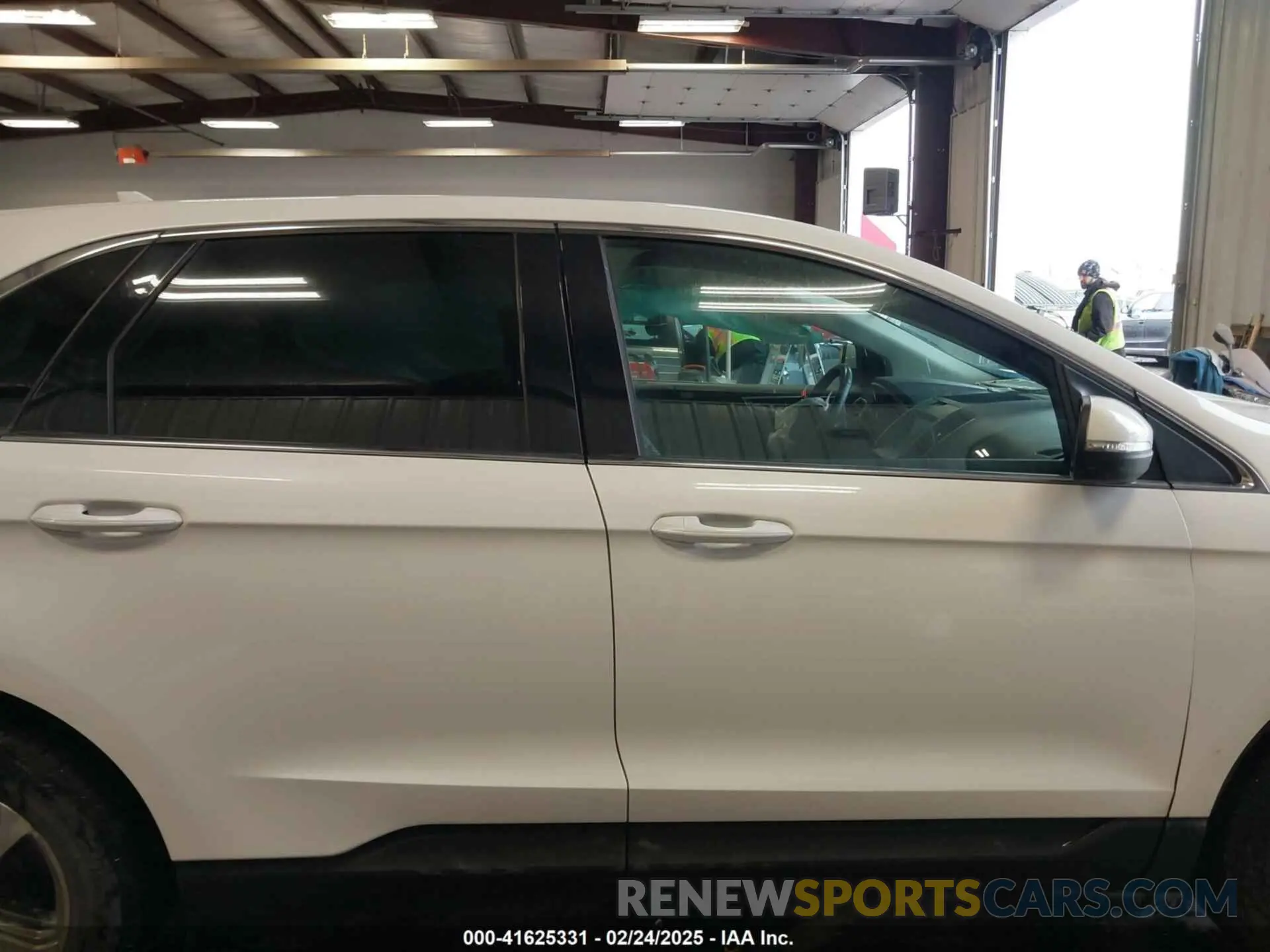 14 Photograph of a damaged car 2FMPK4J98LBA94897 FORD EDGE 2020