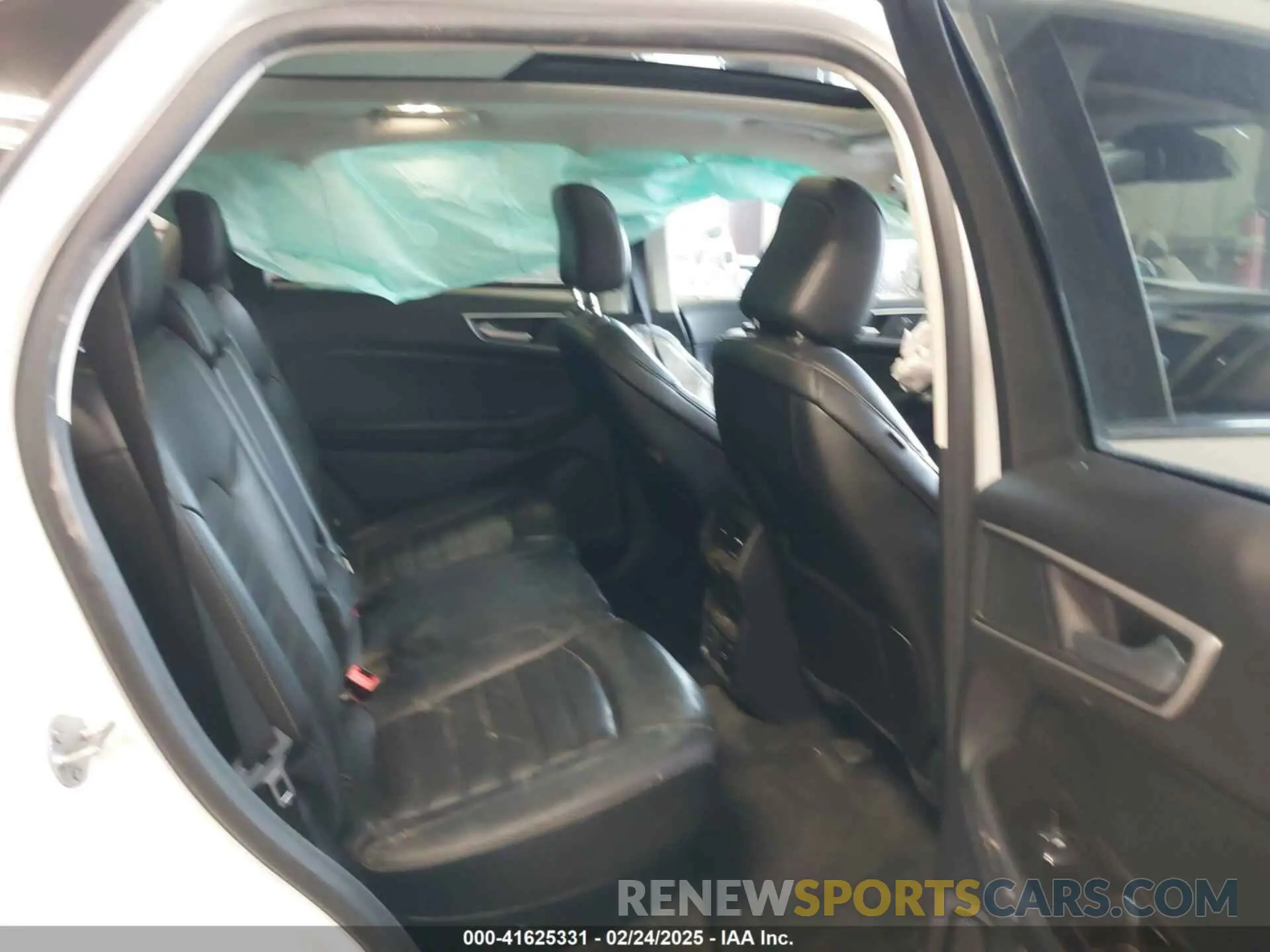 8 Photograph of a damaged car 2FMPK4J98LBA94897 FORD EDGE 2020