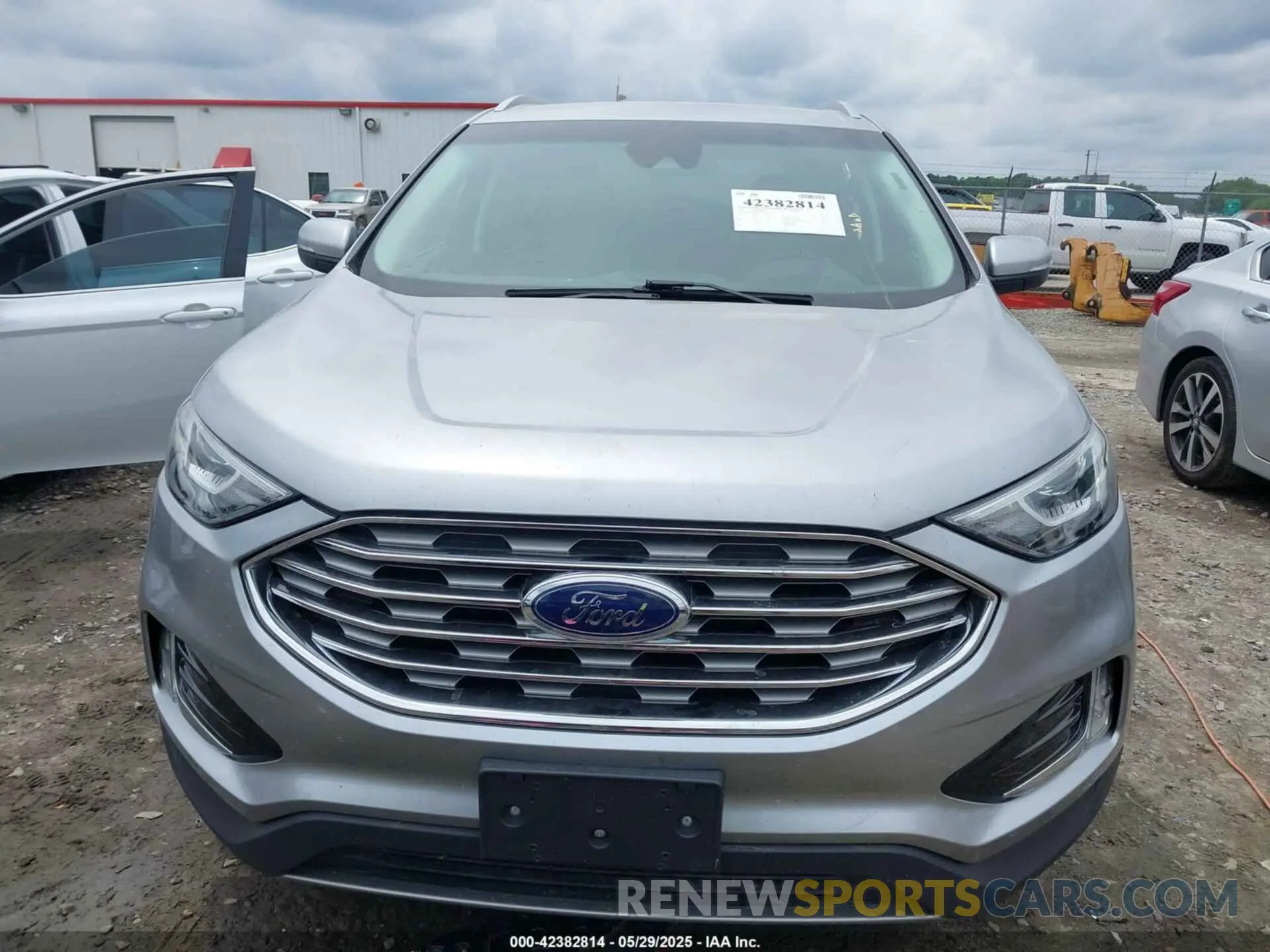13 Photograph of a damaged car 2FMPK4J9XLBA71542 FORD EDGE 2020