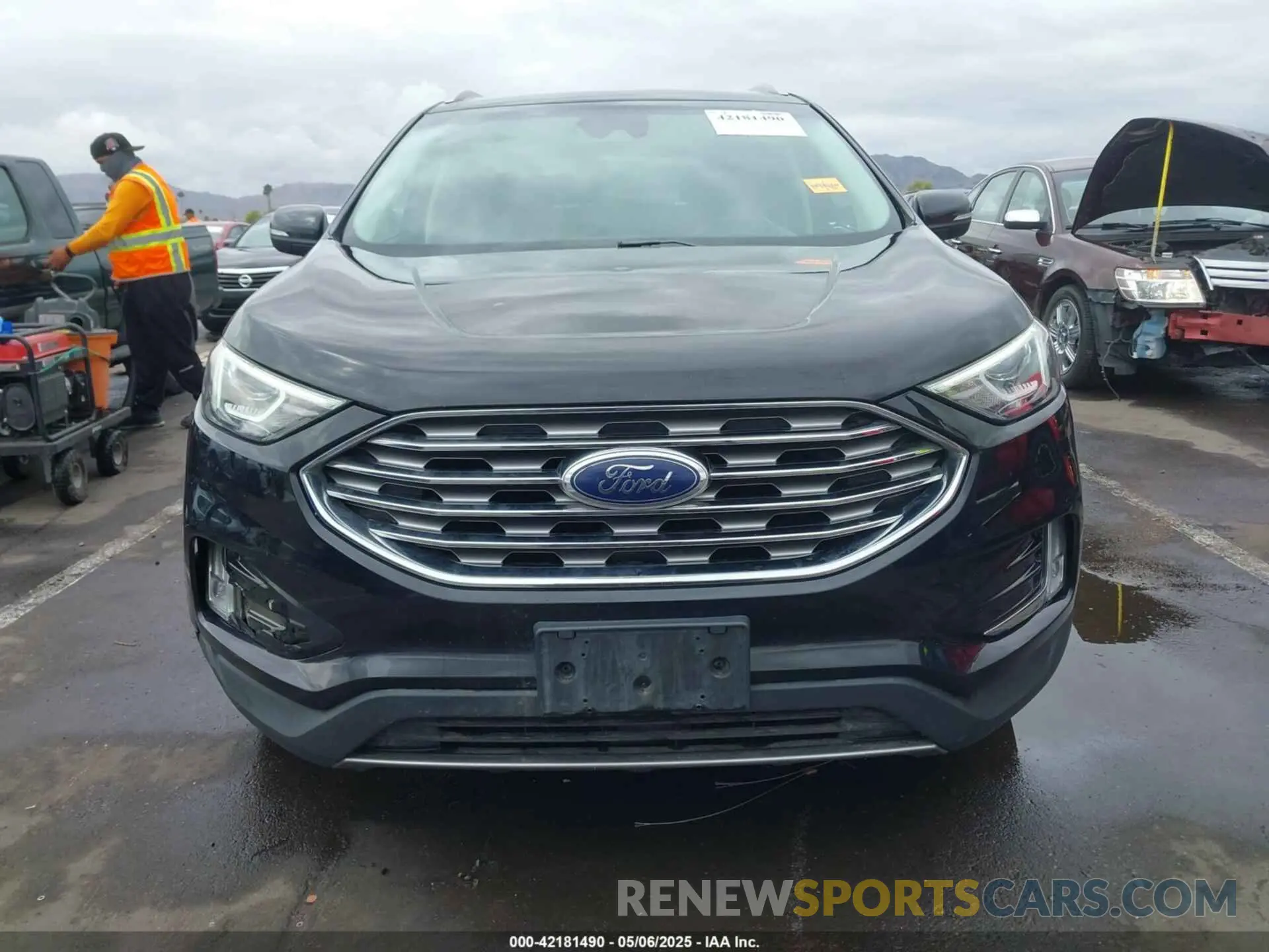 12 Photograph of a damaged car 2FMPK4J9XLBA78278 FORD EDGE 2020
