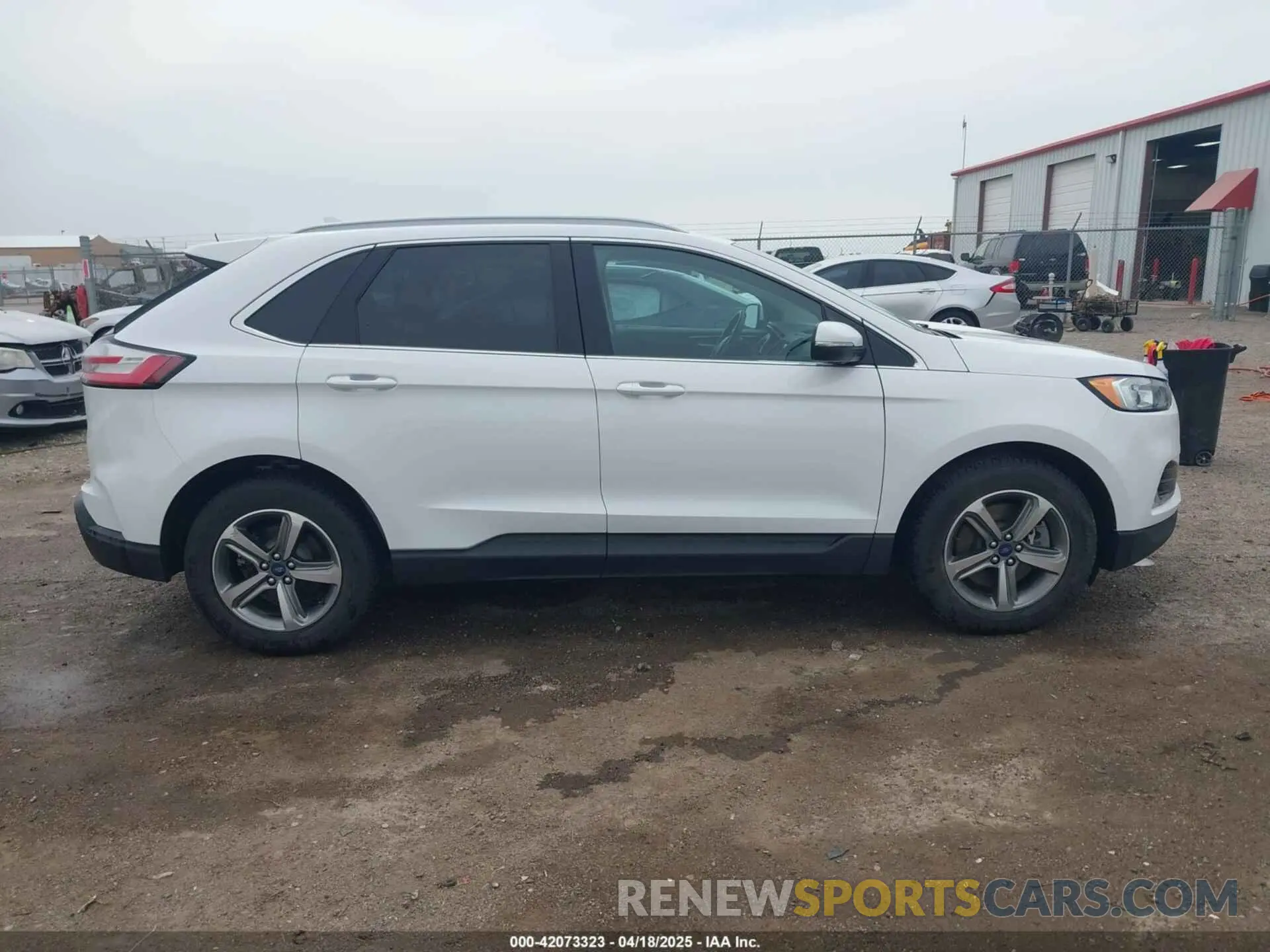 13 Фотография поврежденного автомобиля 2FMPK4J9XLBA93315 FORD EDGE 2020