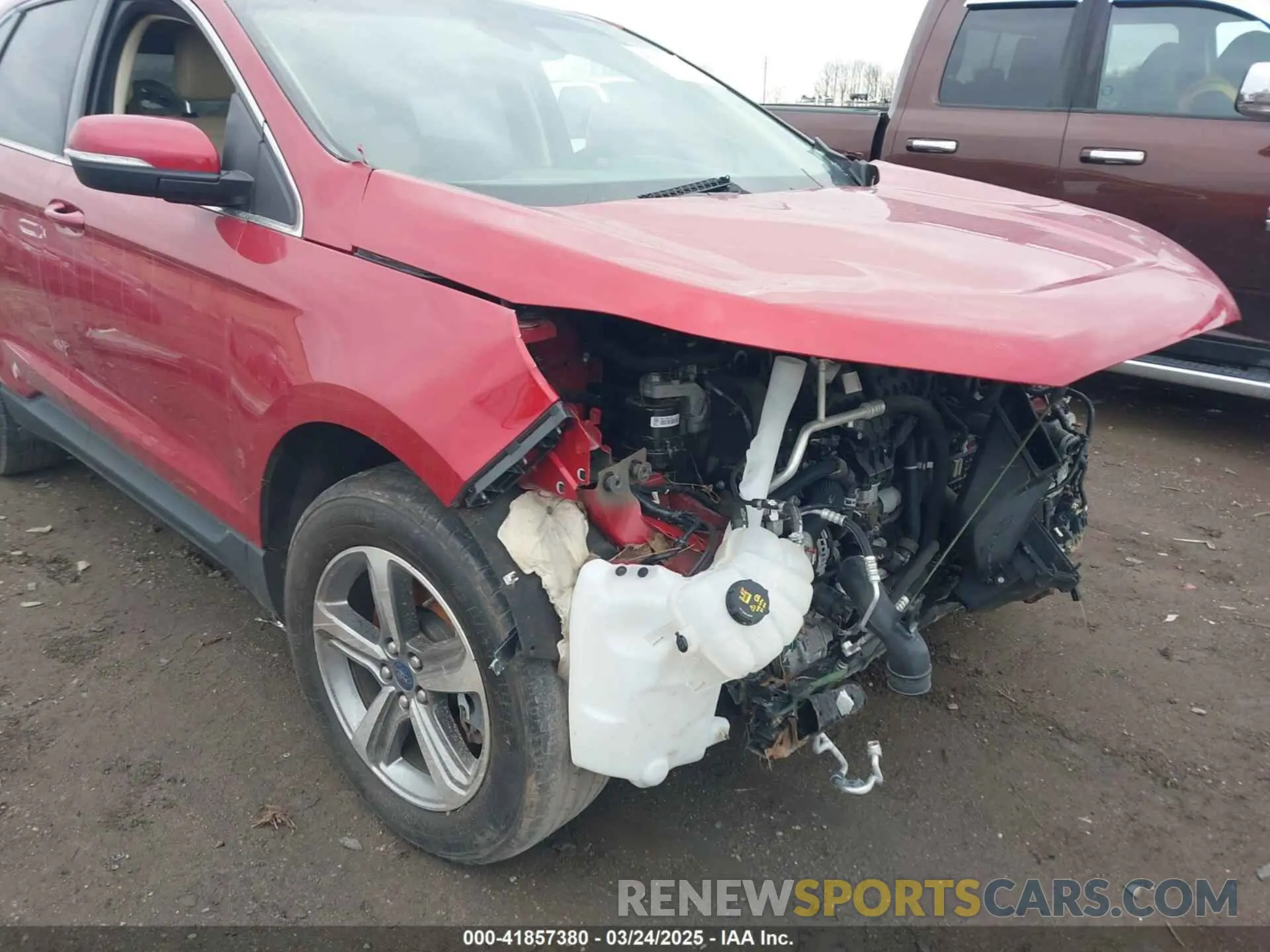 14 Photograph of a damaged car 2FMPK4J9XLBB00165 FORD EDGE 2020
