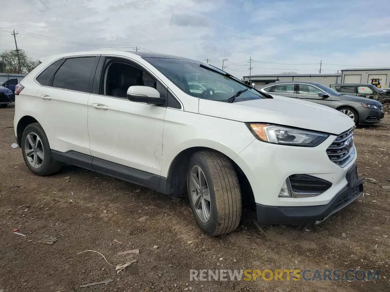 4 Photograph of a damaged car 2FMPK4J9XLBB08542 FORD EDGE 2020