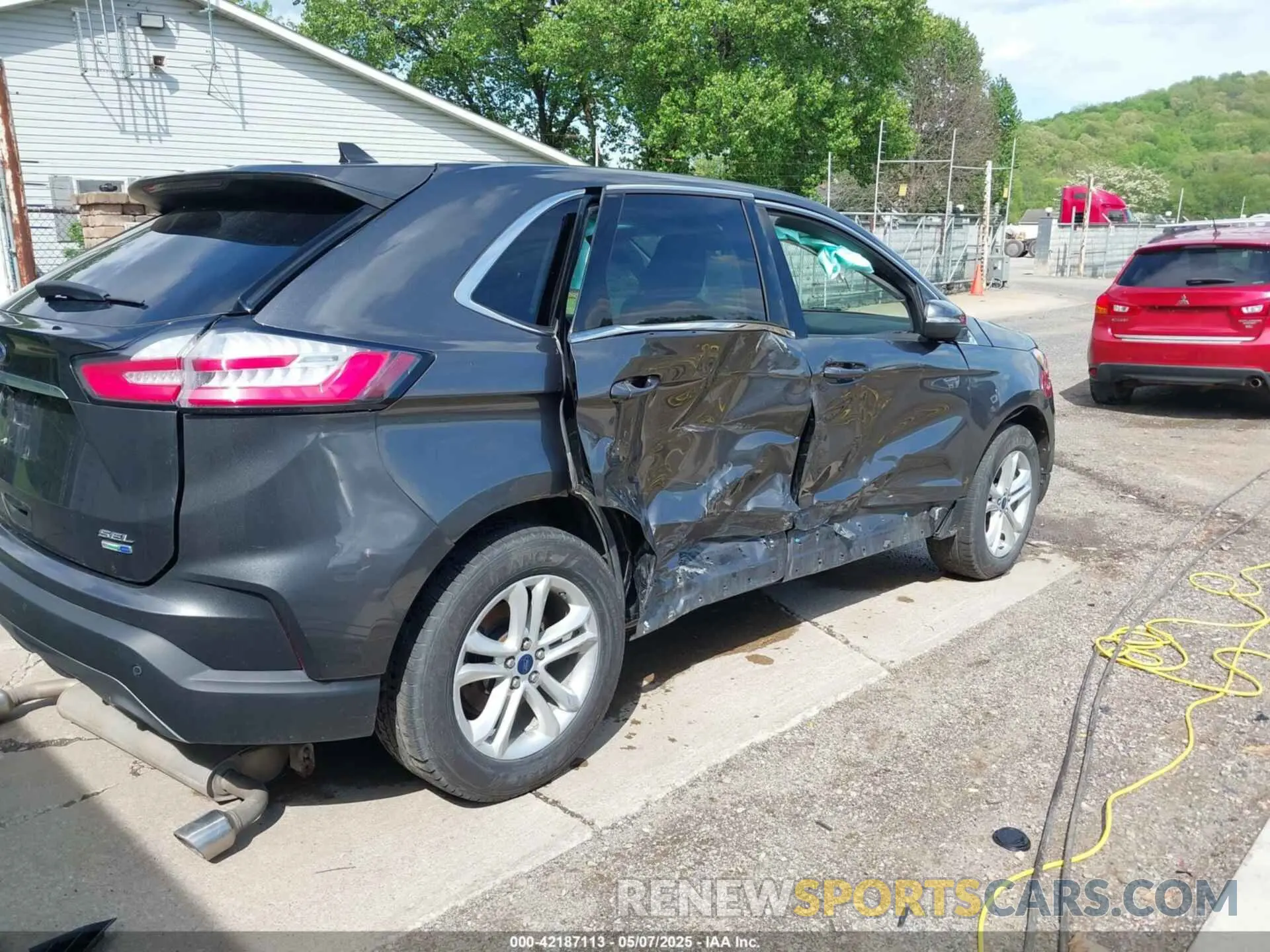 4 Фотография поврежденного автомобиля 2FMPK4J9XLBB58471 FORD EDGE 2020