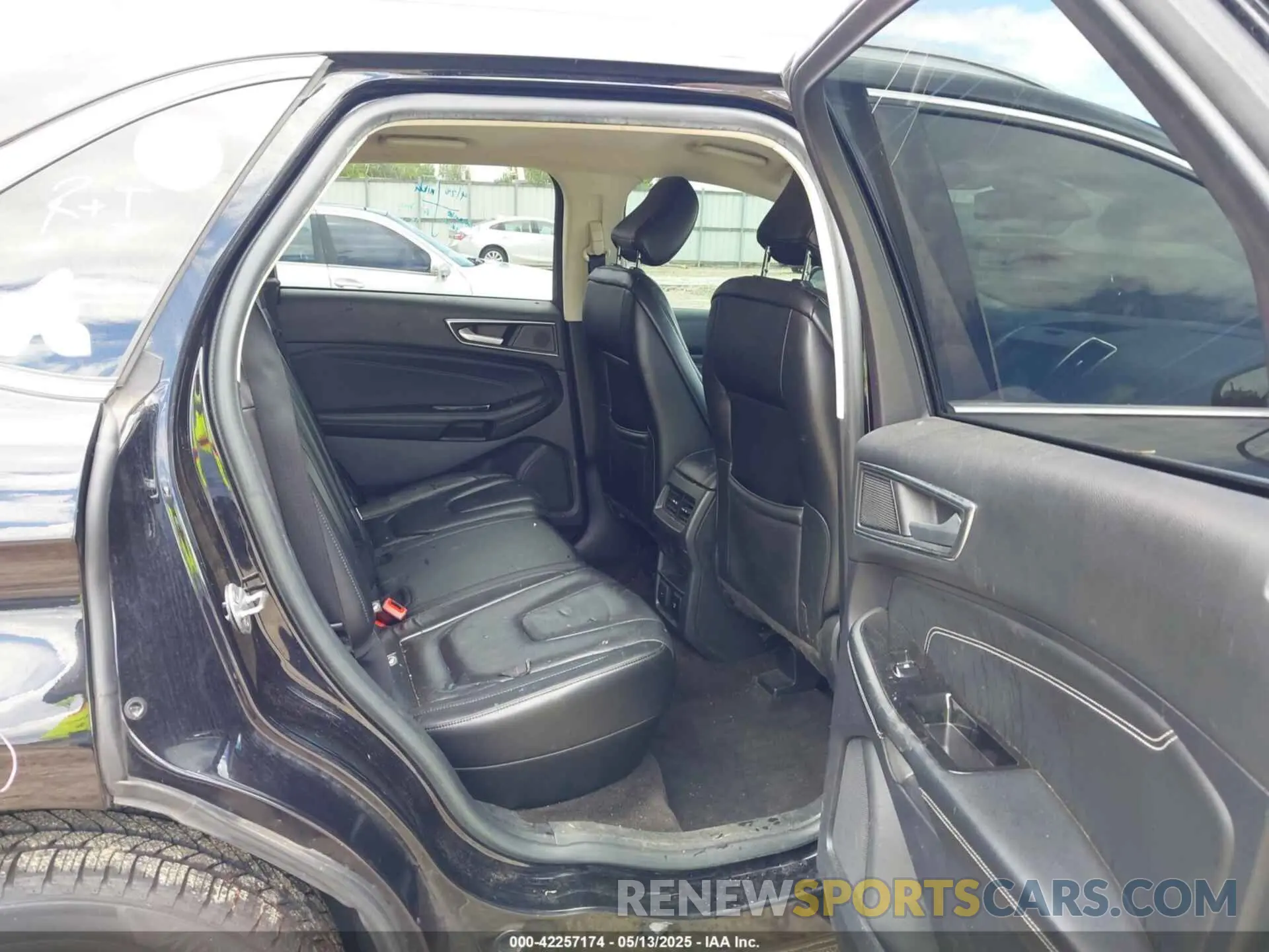 8 Фотография поврежденного автомобиля 2FMPK4K90LBA55977 FORD EDGE 2020