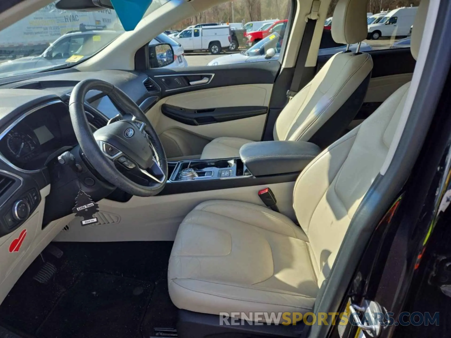 28 Photograph of a damaged car 2FMPK4K93LBA73681 FORD EDGE 2020