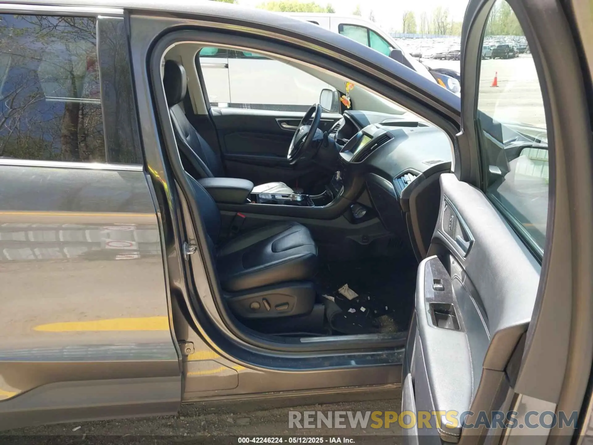 5 Photograph of a damaged car 2FMPK4K96LBA56972 FORD EDGE 2020