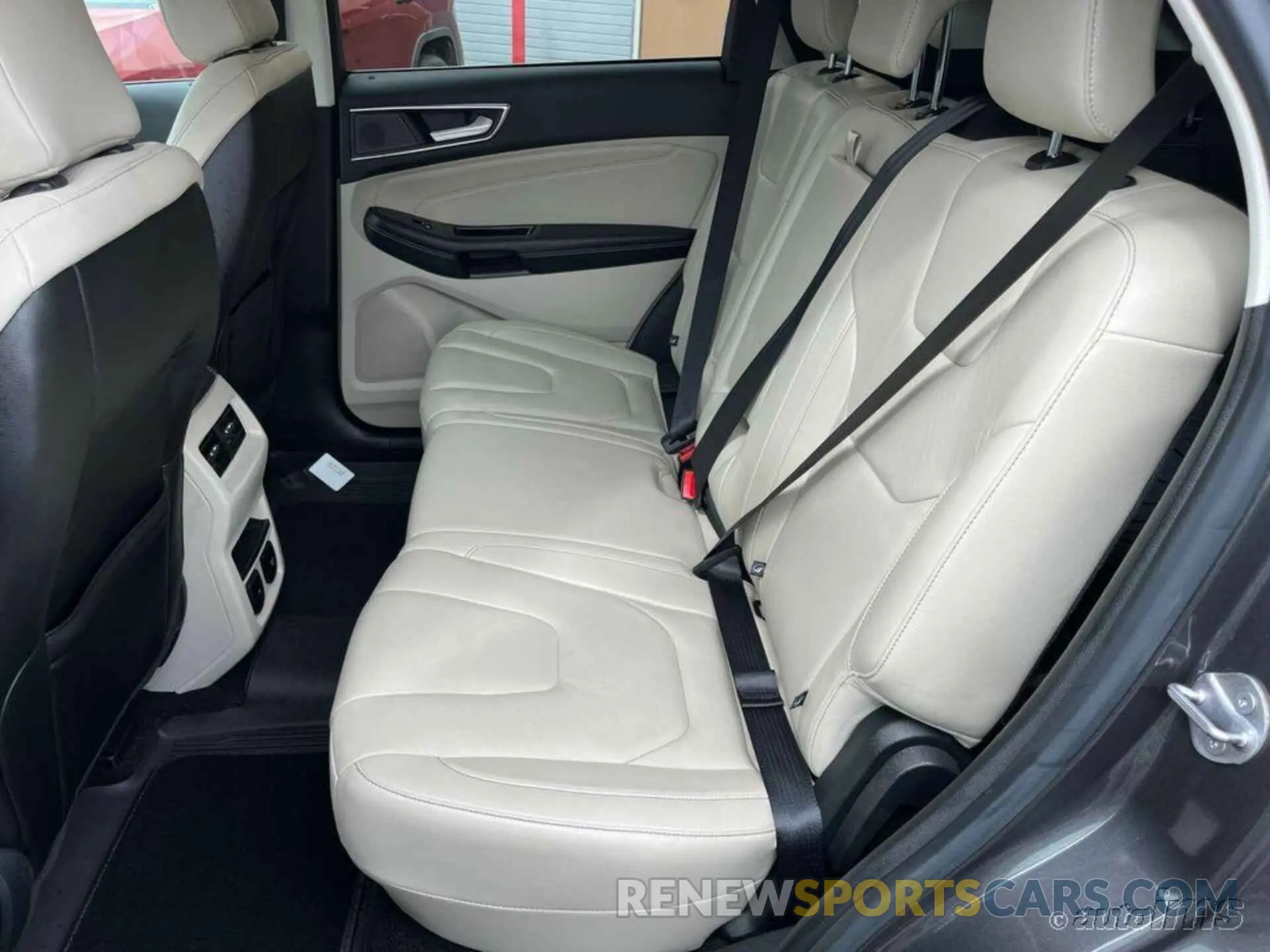 9 Фотография поврежденного автомобиля 2FMPK4K96LBA73836 FORD EDGE 2020