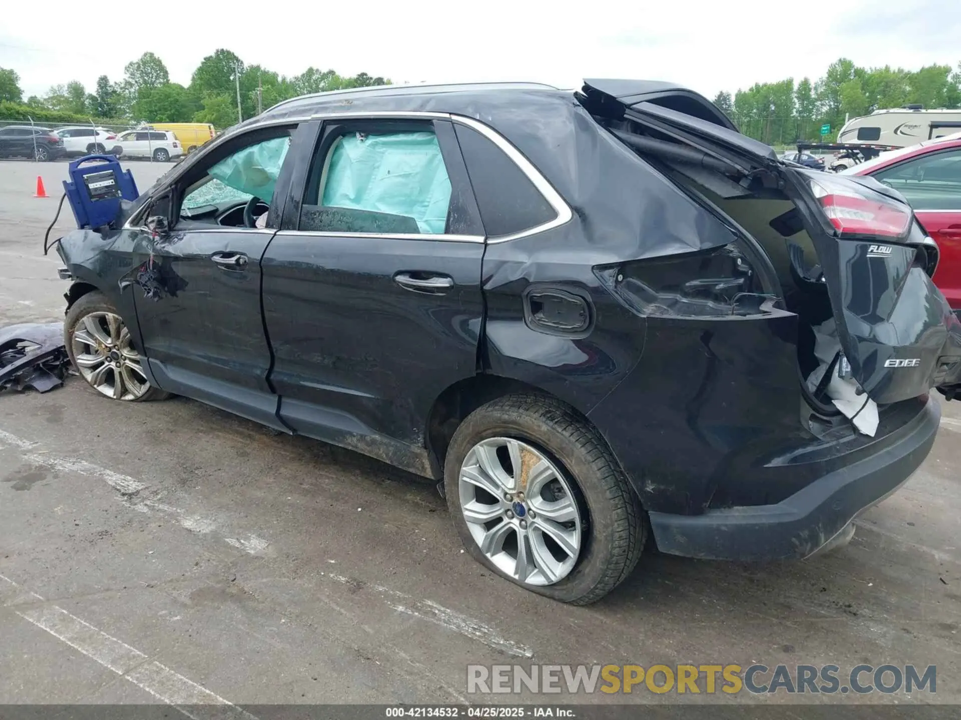 3 Фотография поврежденного автомобиля 2FMPK4K98LBB12684 FORD EDGE 2020