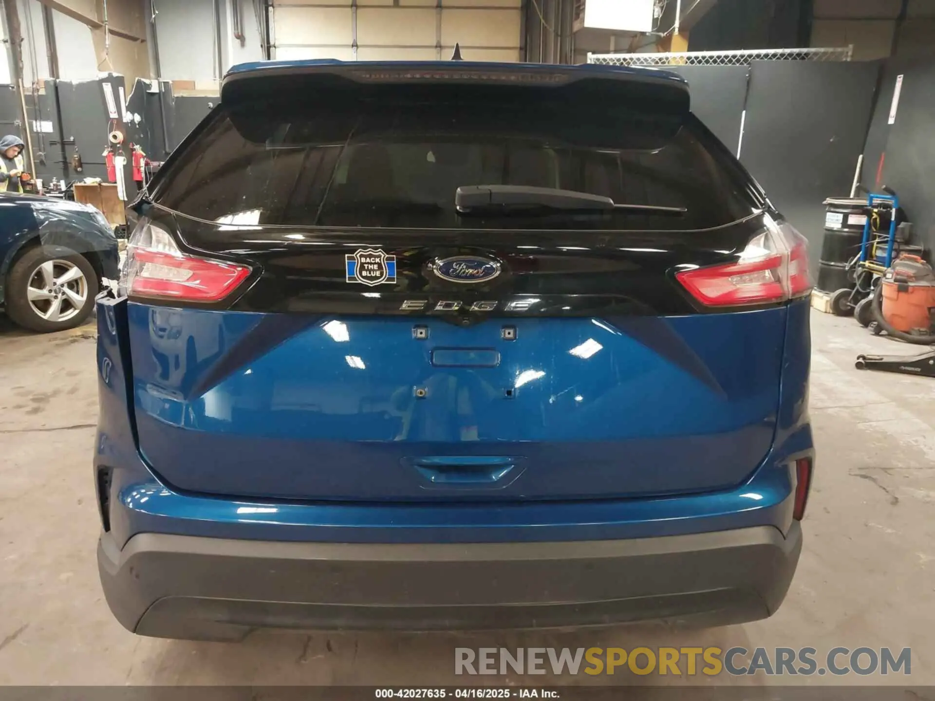 17 Photograph of a damaged car 2FMPK3G94MBA28530 FORD EDGE 2021