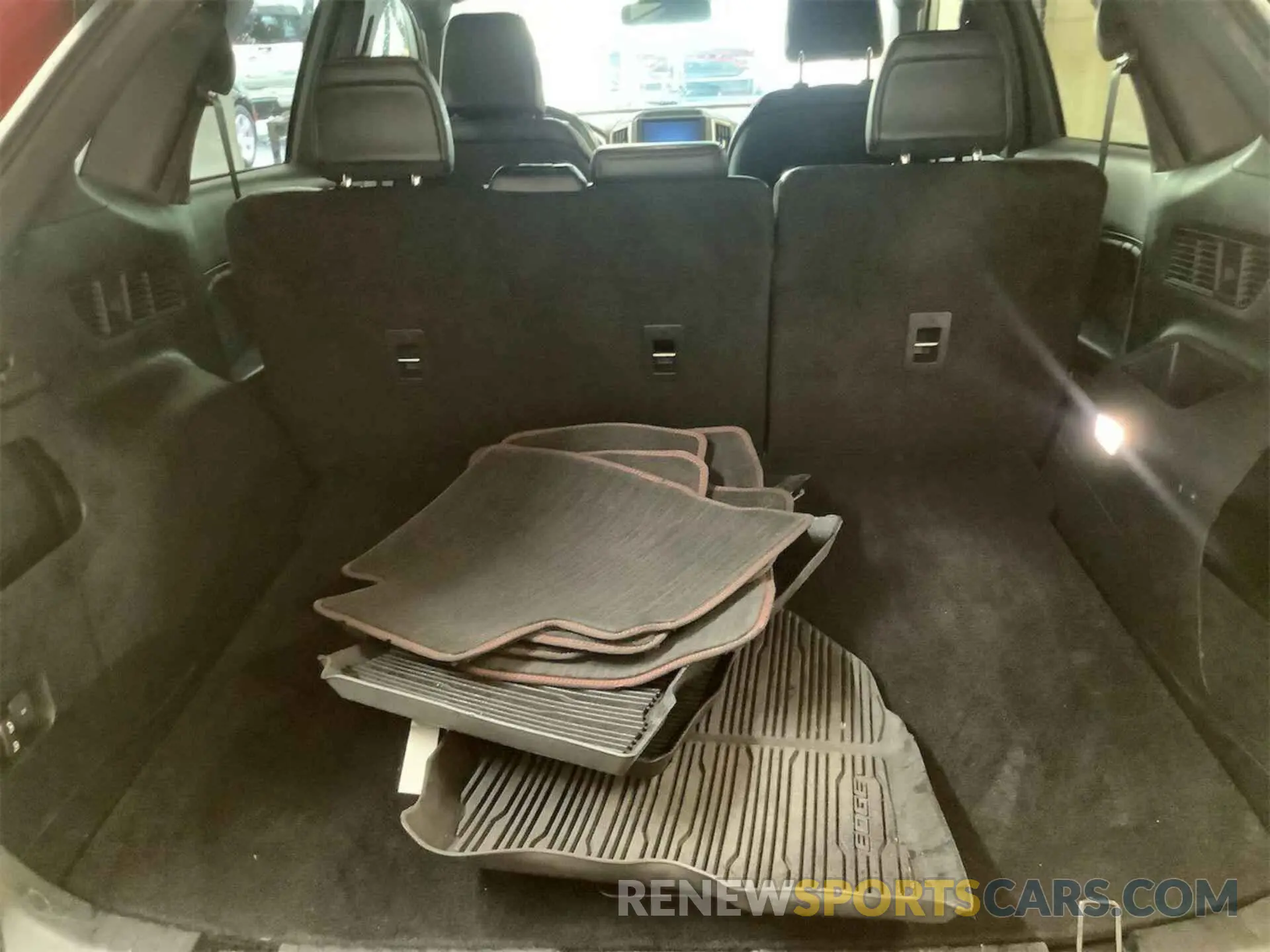 19 Фотография поврежденного автомобиля 2FMPK3J94MBA48169 FORD EDGE 2021