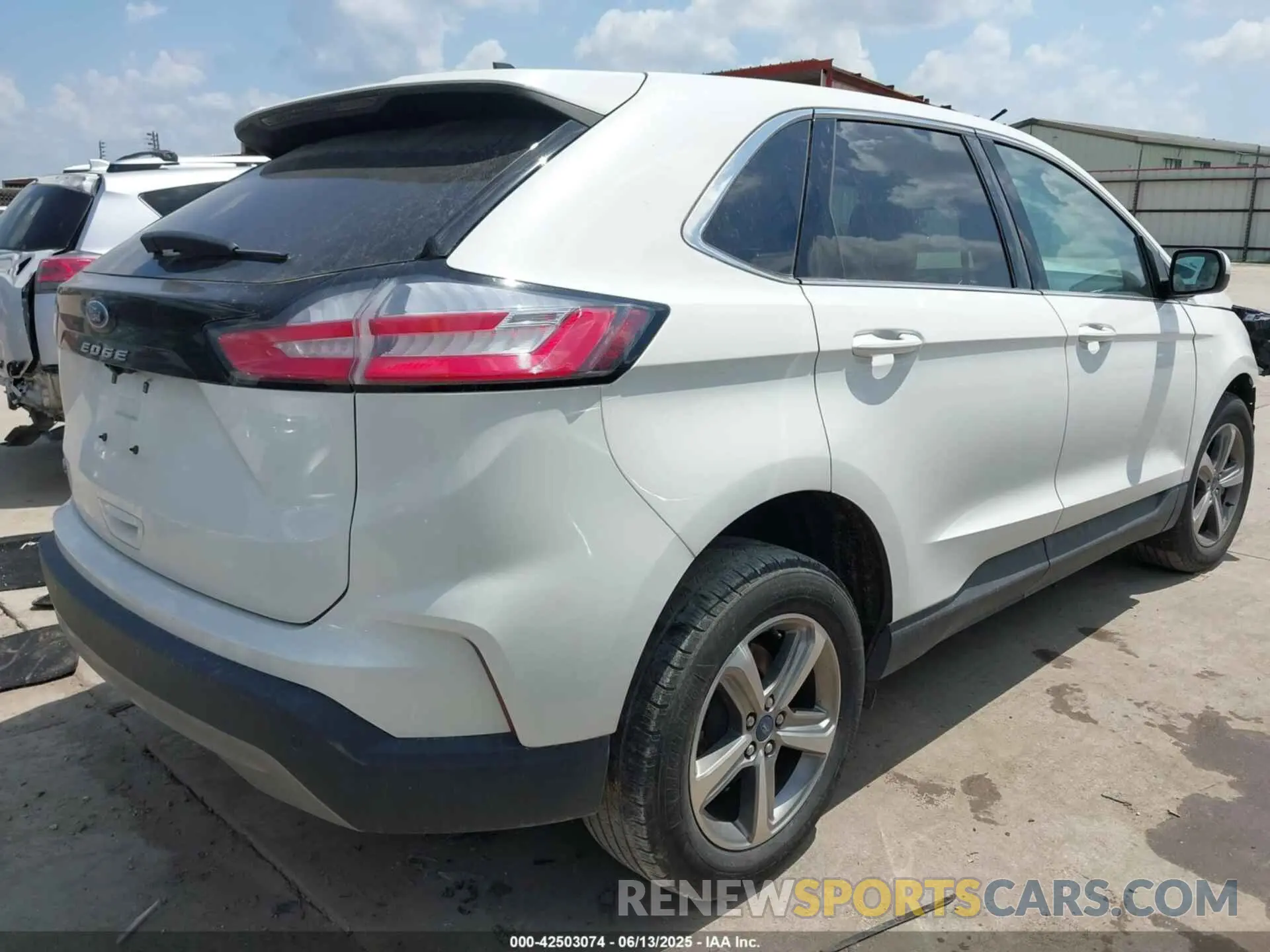 4 Photograph of a damaged car 2FMPK3J97MBA06904 FORD EDGE 2021
