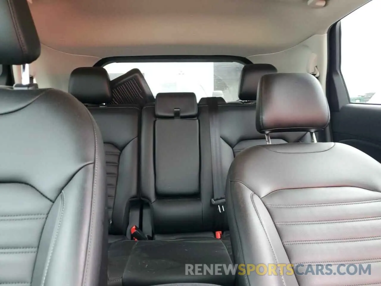 10 Photograph of a damaged car 2FMPK3J9XMBA64179 FORD EDGE 2021