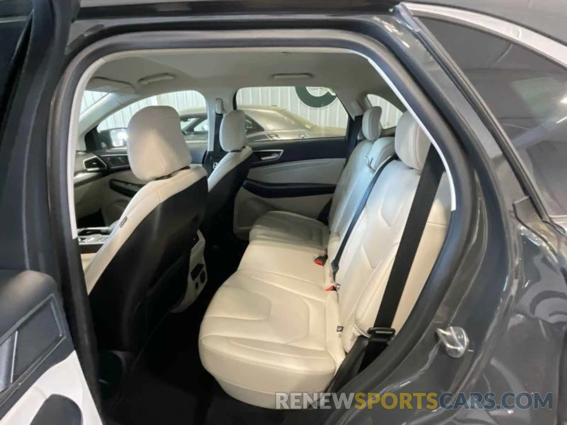 5 Фотография поврежденного автомобиля 2FMPK3K92MBA51571 FORD EDGE 2021