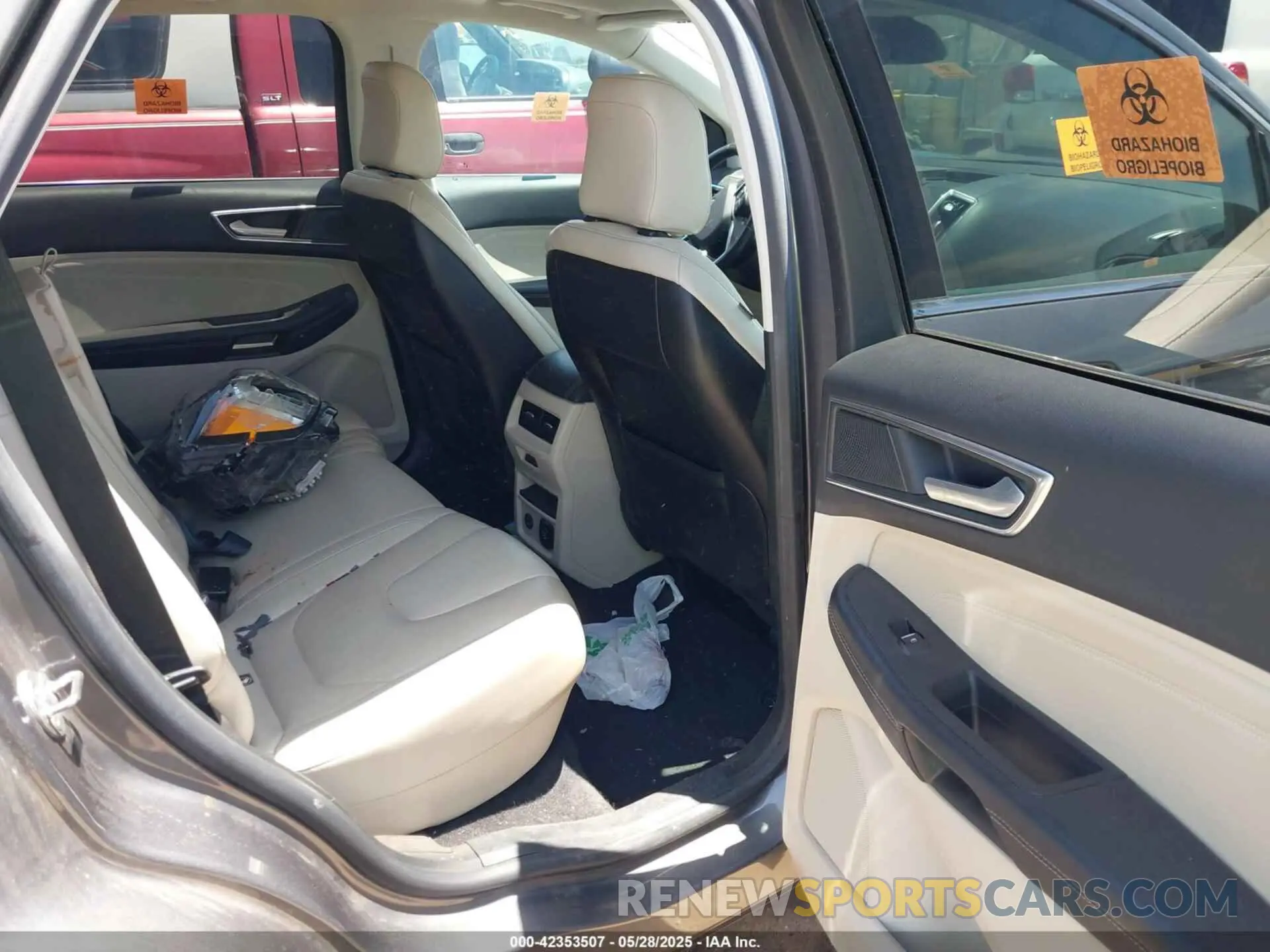 8 Photograph of a damaged car 2FMPK3K96MBA03359 FORD EDGE 2021