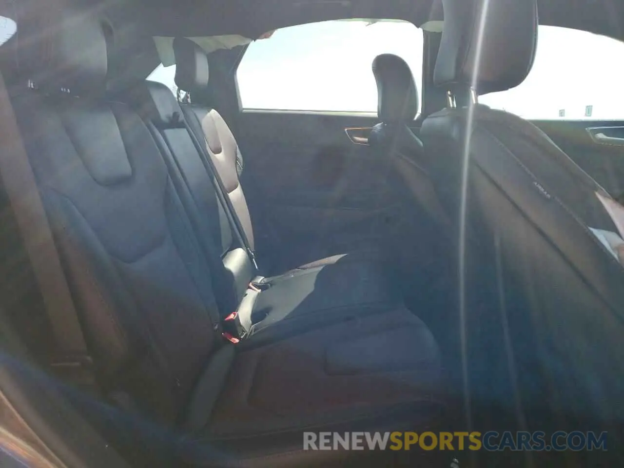 10 Photograph of a damaged car 2FMPK3K98MBA45354 FORD EDGE 2021