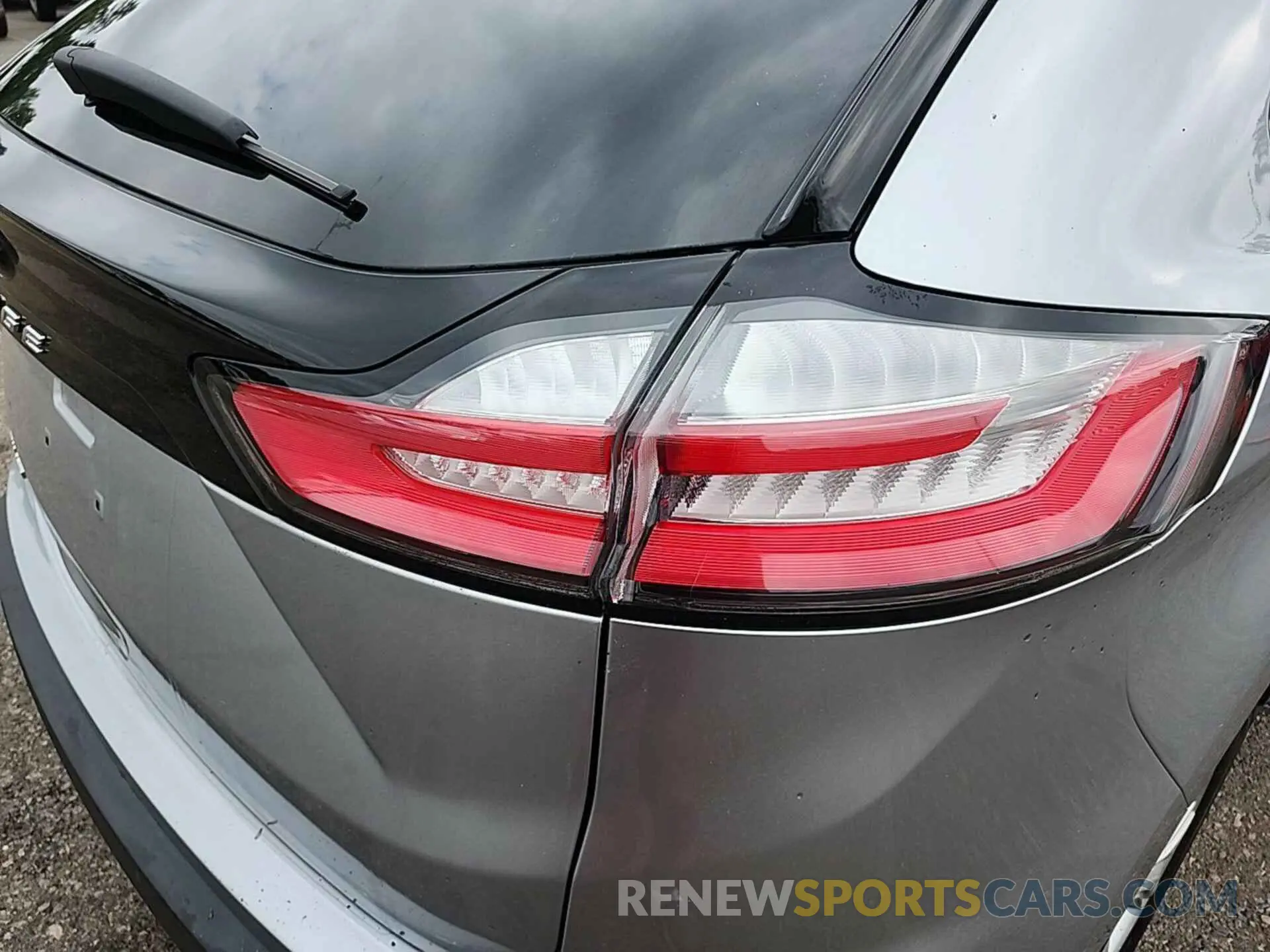 36 Photograph of a damaged car 2FMPK3K9XMBA50703 FORD EDGE 2021