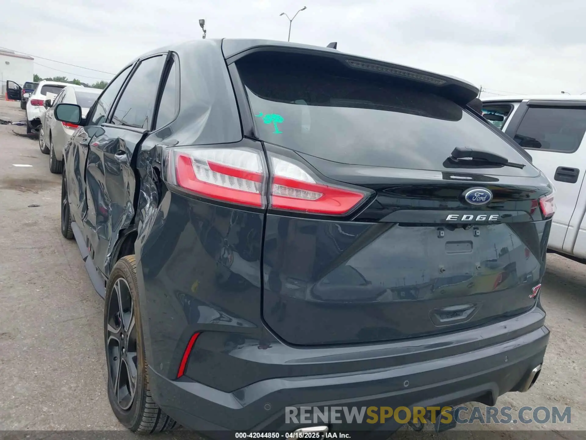 3 Photograph of a damaged car 2FMPK4AP7MBA01710 FORD EDGE 2021