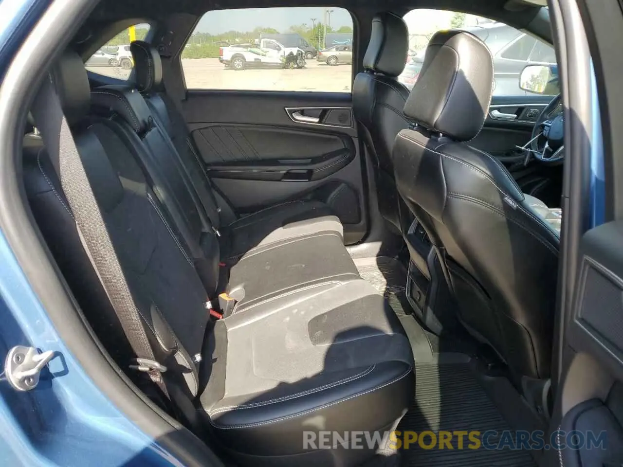 10 Photograph of a damaged car 2FMPK4AP7MBA31922 FORD EDGE 2021