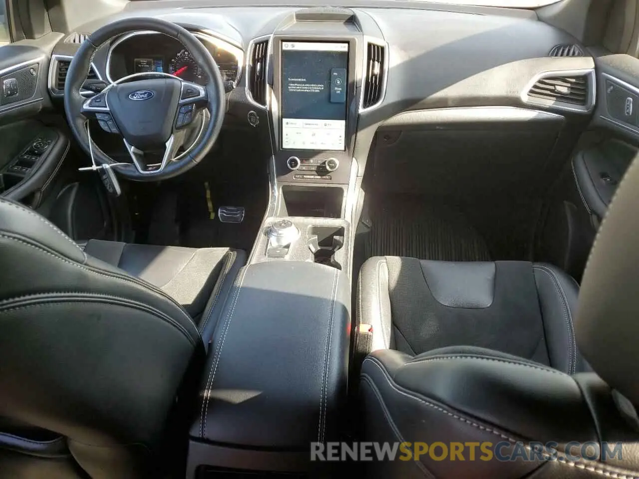8 Photograph of a damaged car 2FMPK4AP7MBA31922 FORD EDGE 2021