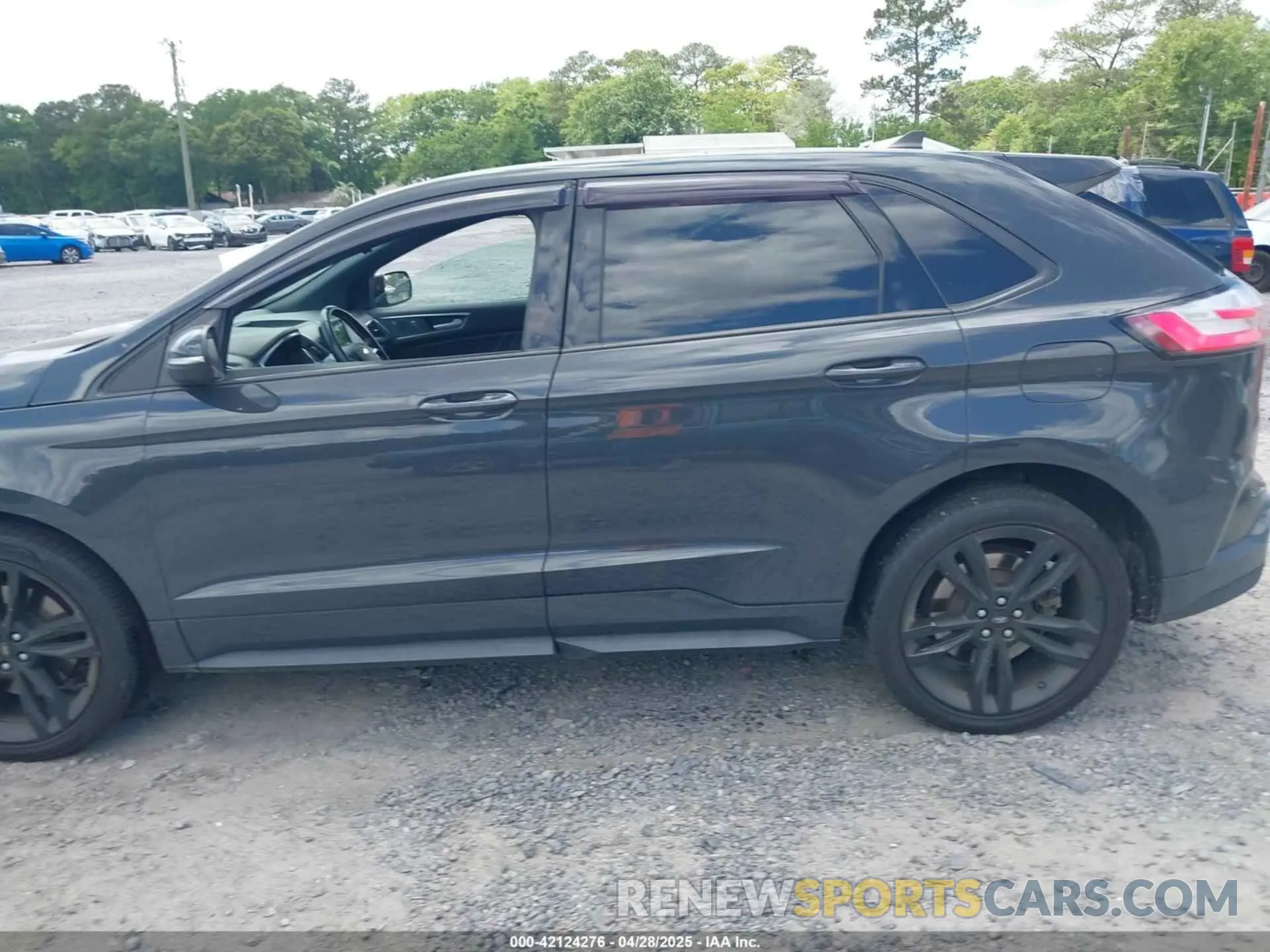 14 Photograph of a damaged car 2FMPK4AP9MBA10733 FORD EDGE 2021