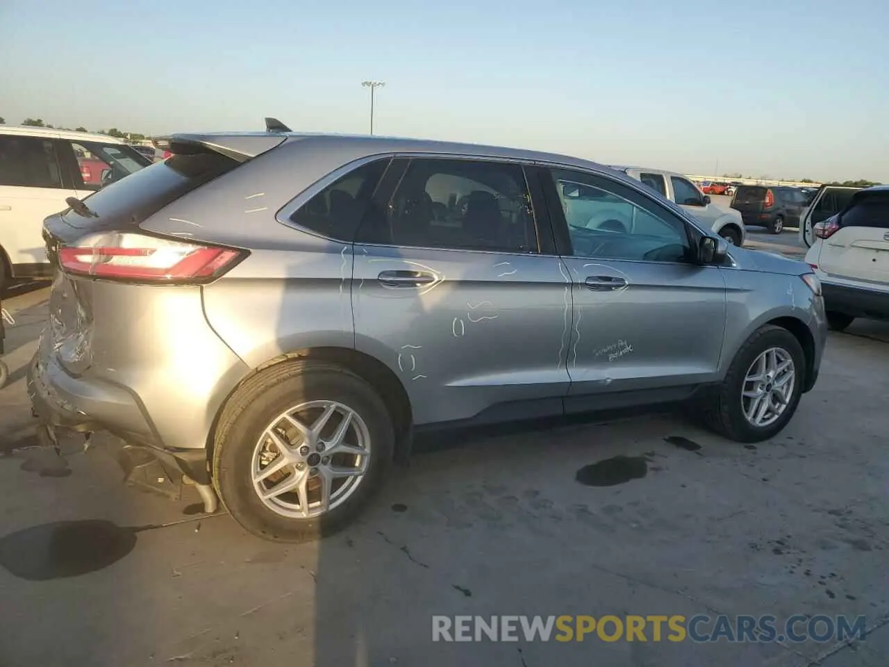 3 Фотография поврежденного автомобиля 2FMPK4J90MBA40902 FORD EDGE 2021