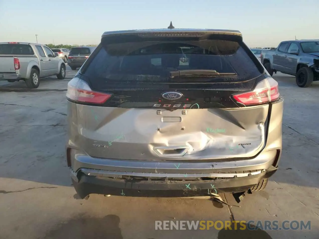 6 Фотография поврежденного автомобиля 2FMPK4J90MBA40902 FORD EDGE 2021