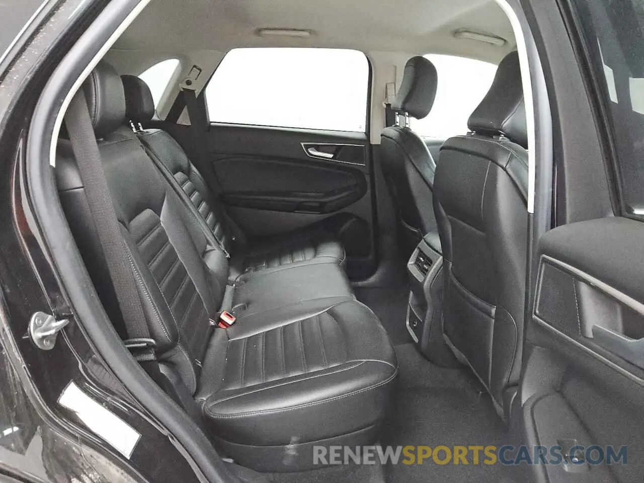 10 Photograph of a damaged car 2FMPK4J91MBA26510 FORD EDGE 2021