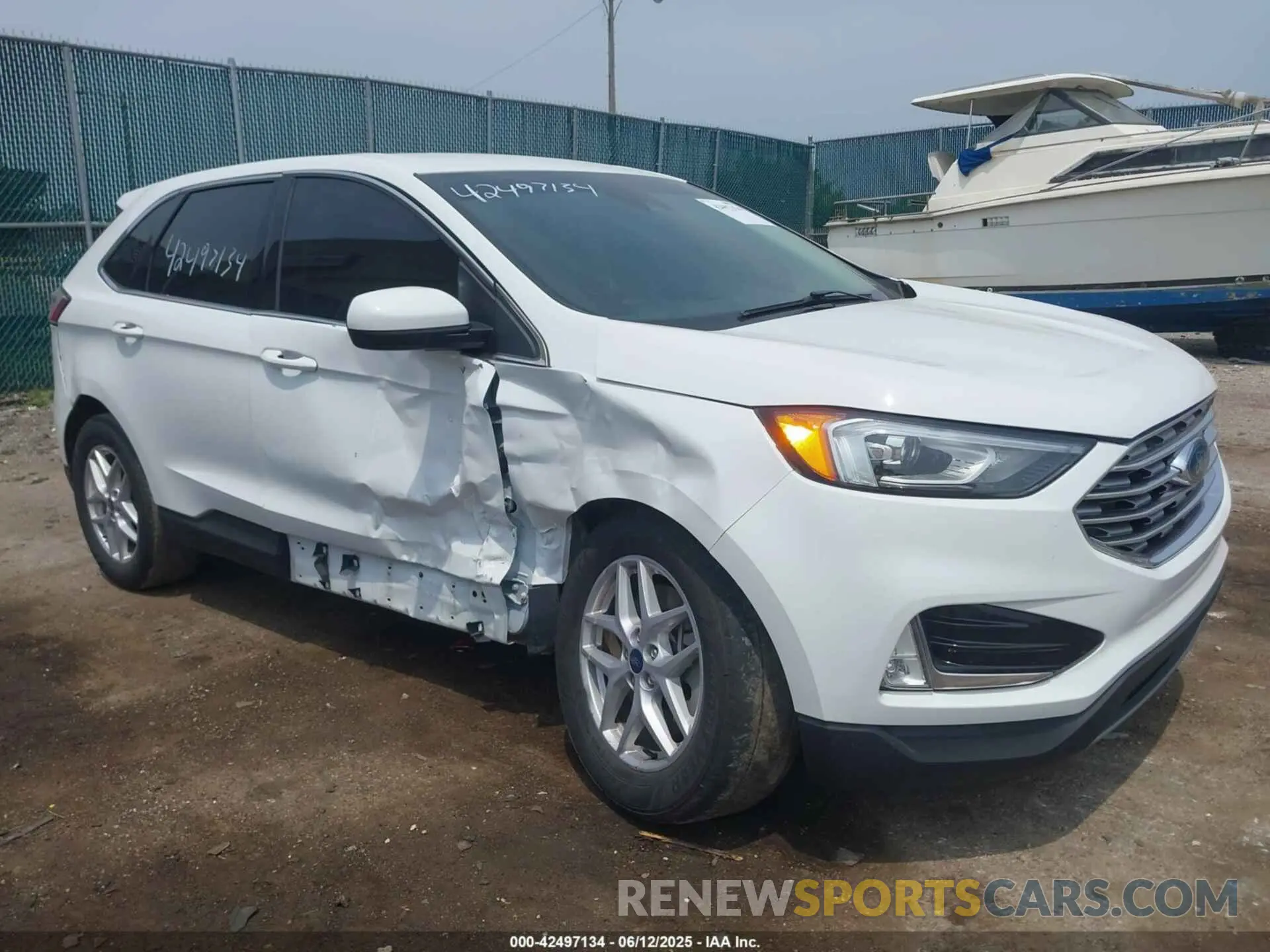 1 Photograph of a damaged car 2FMPK4J92MBA02085 FORD EDGE 2021