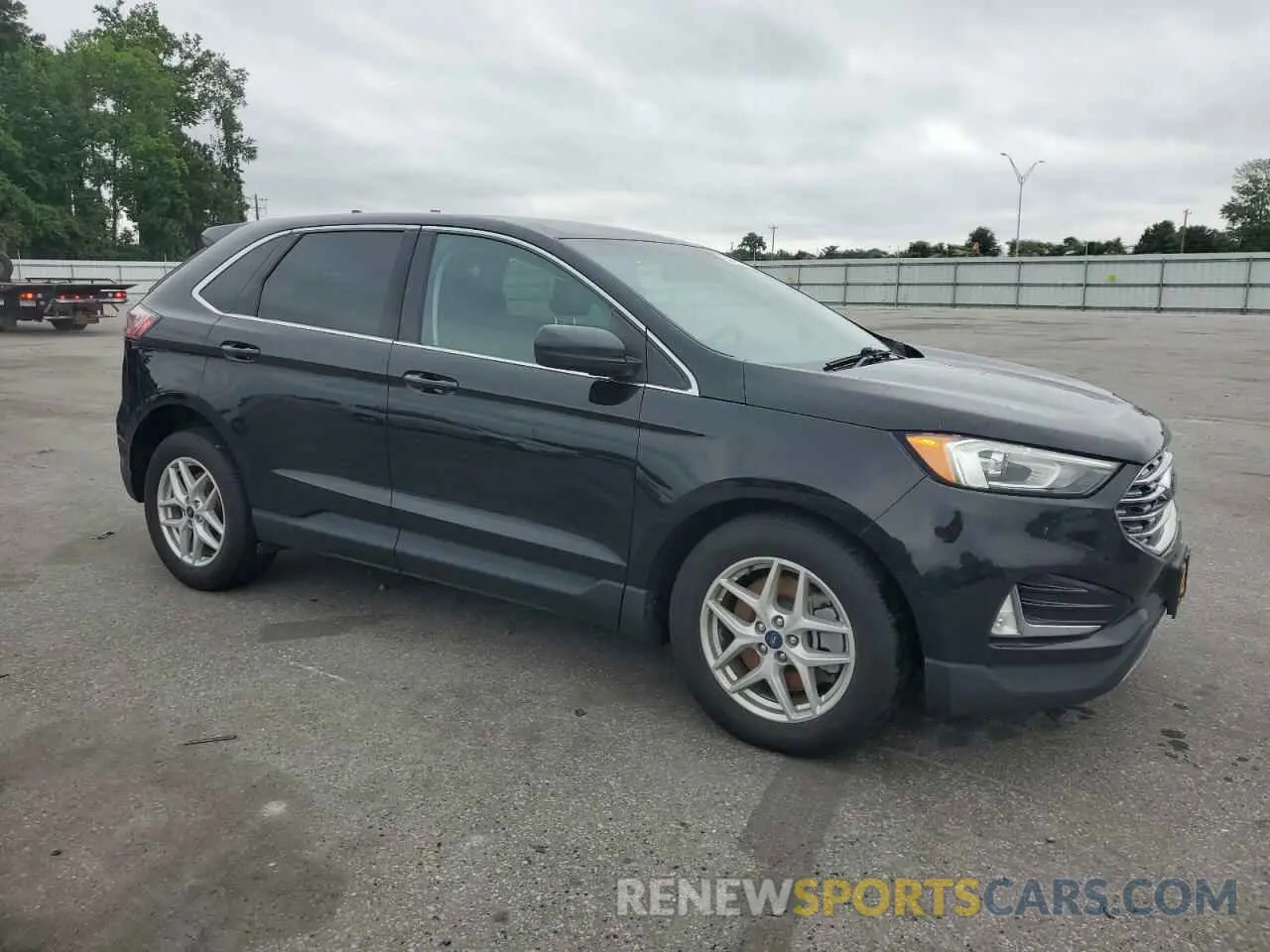 4 Photograph of a damaged car 2FMPK4J92MBA19405 FORD EDGE 2021