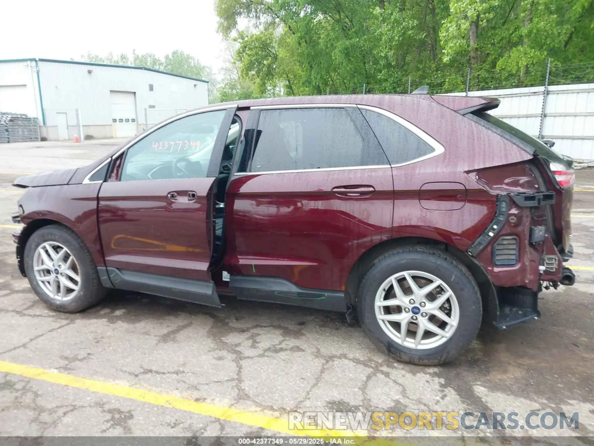 15 Photograph of a damaged car 2FMPK4J92MBA25057 FORD EDGE 2021